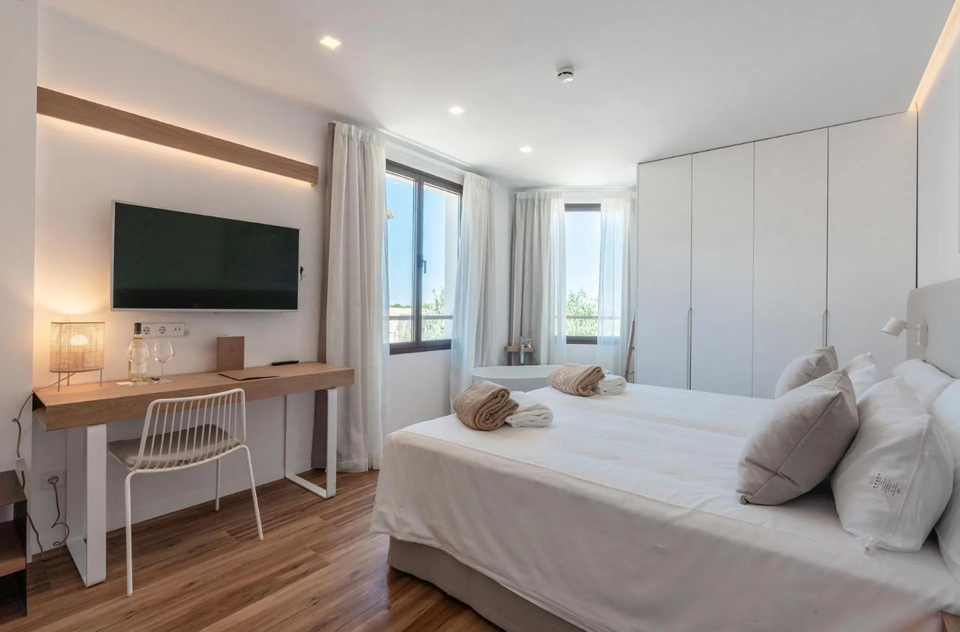 Bedroom, Bed in Ynaira hotel & Spa