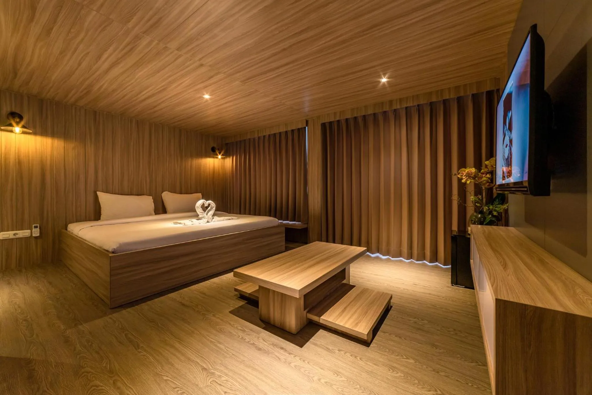 Photo of the whole room, Bed in Kontena Hotel