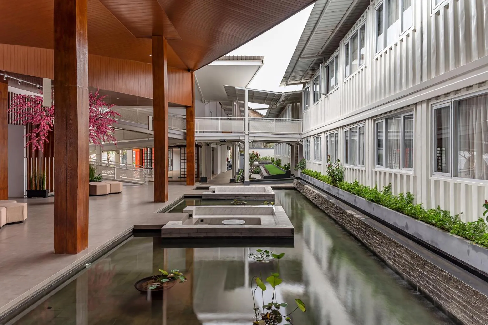 Property building in Kontena Hotel