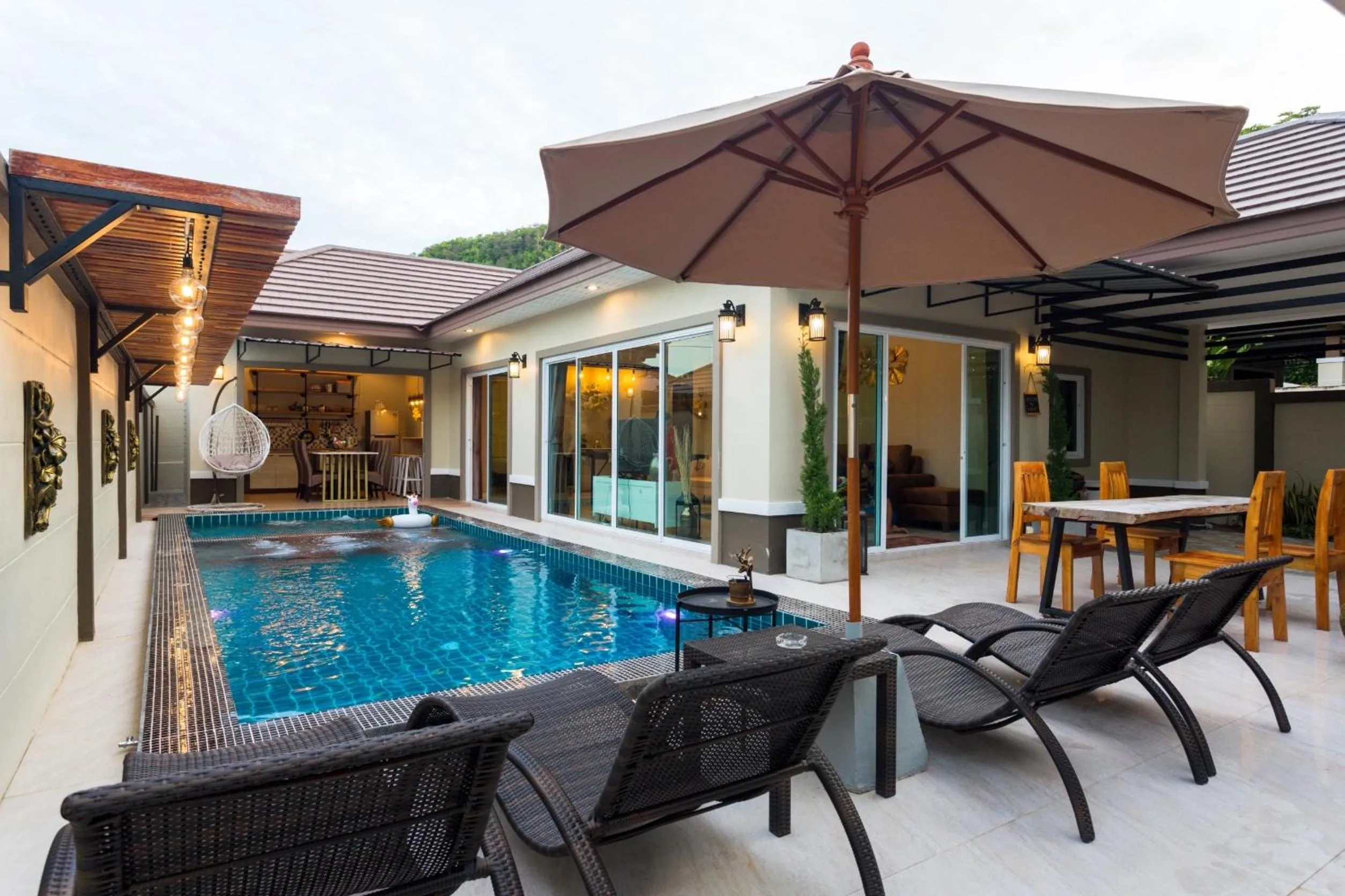 The Peak Pool Villa