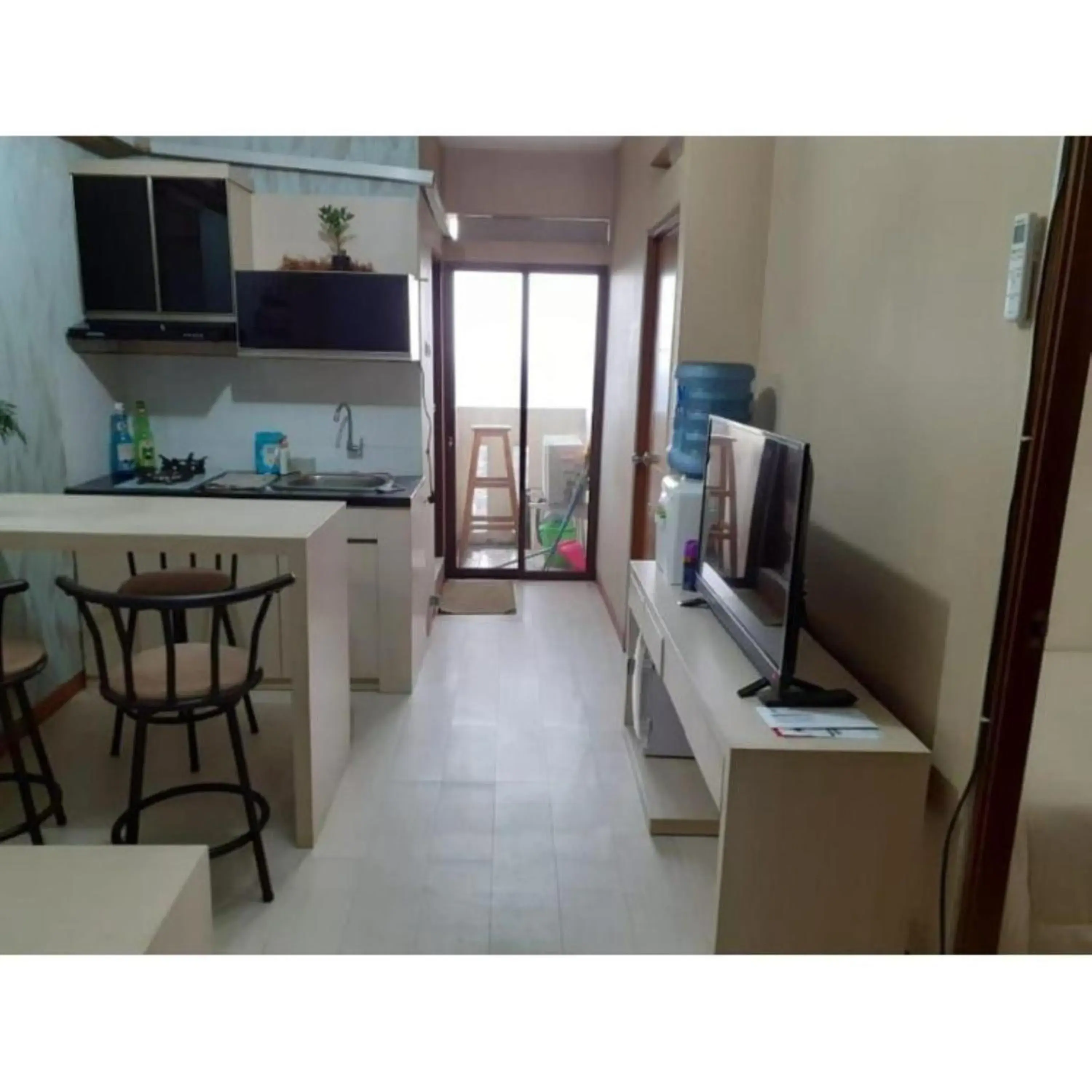 TV and multimedia in Gateway Apartment Cicadas by DB Property TV and multimedia in Gateway Apartment Cicadas by DB Property