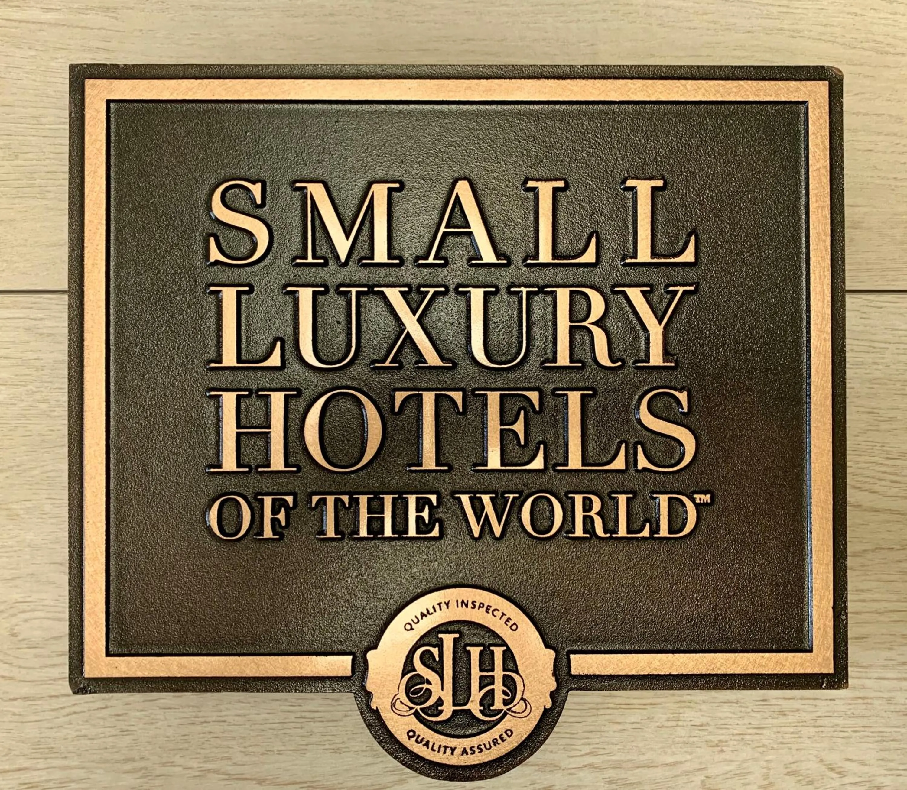 Logo/Certificate/Sign in Amani Boutique Hotel - Small Luxury Hotels of the World