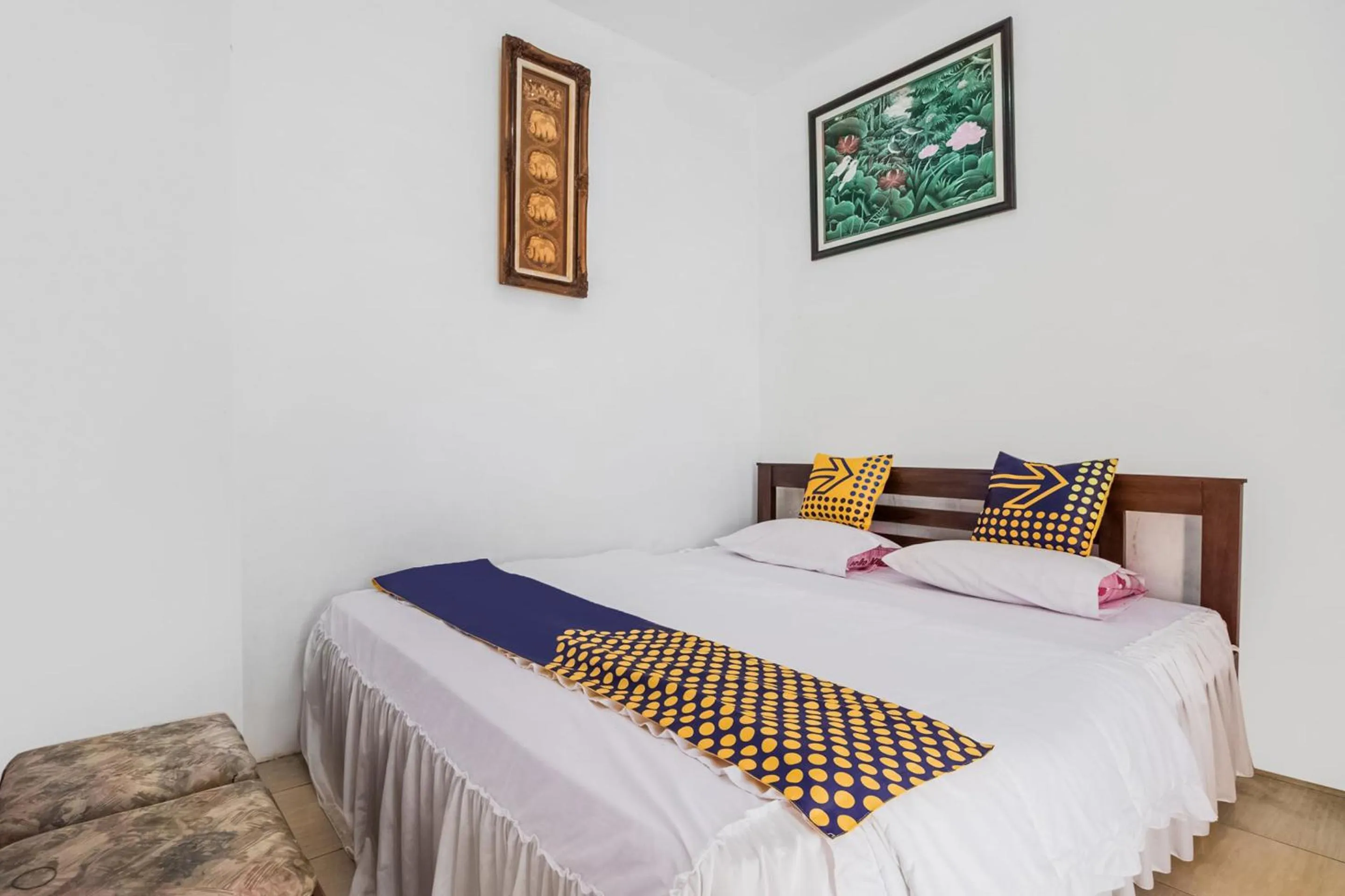 Bedroom, Bed in Hotel O Villa Tirta Melati Syariah