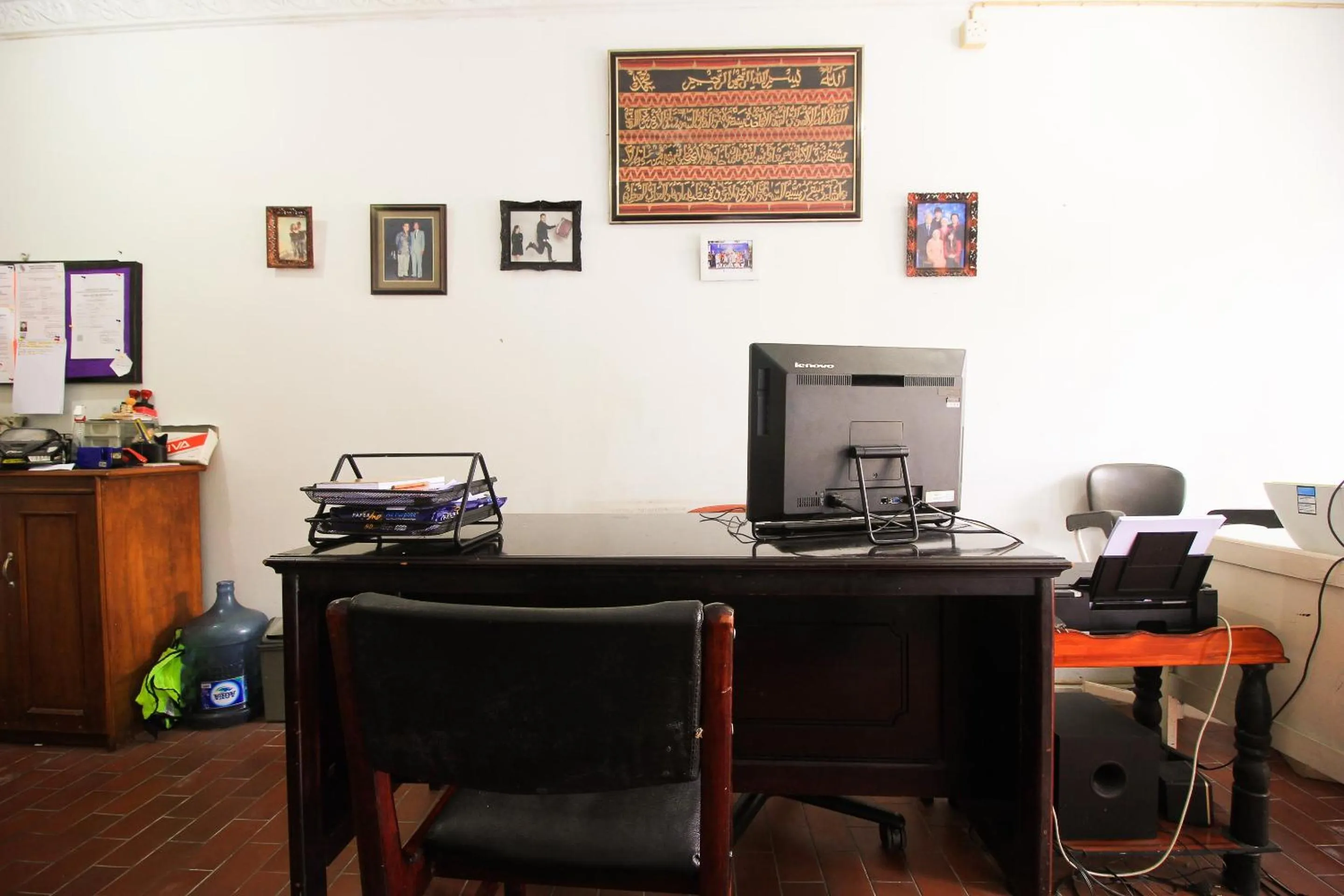 Lobby or reception in OYO Life 2553 Kost Daya