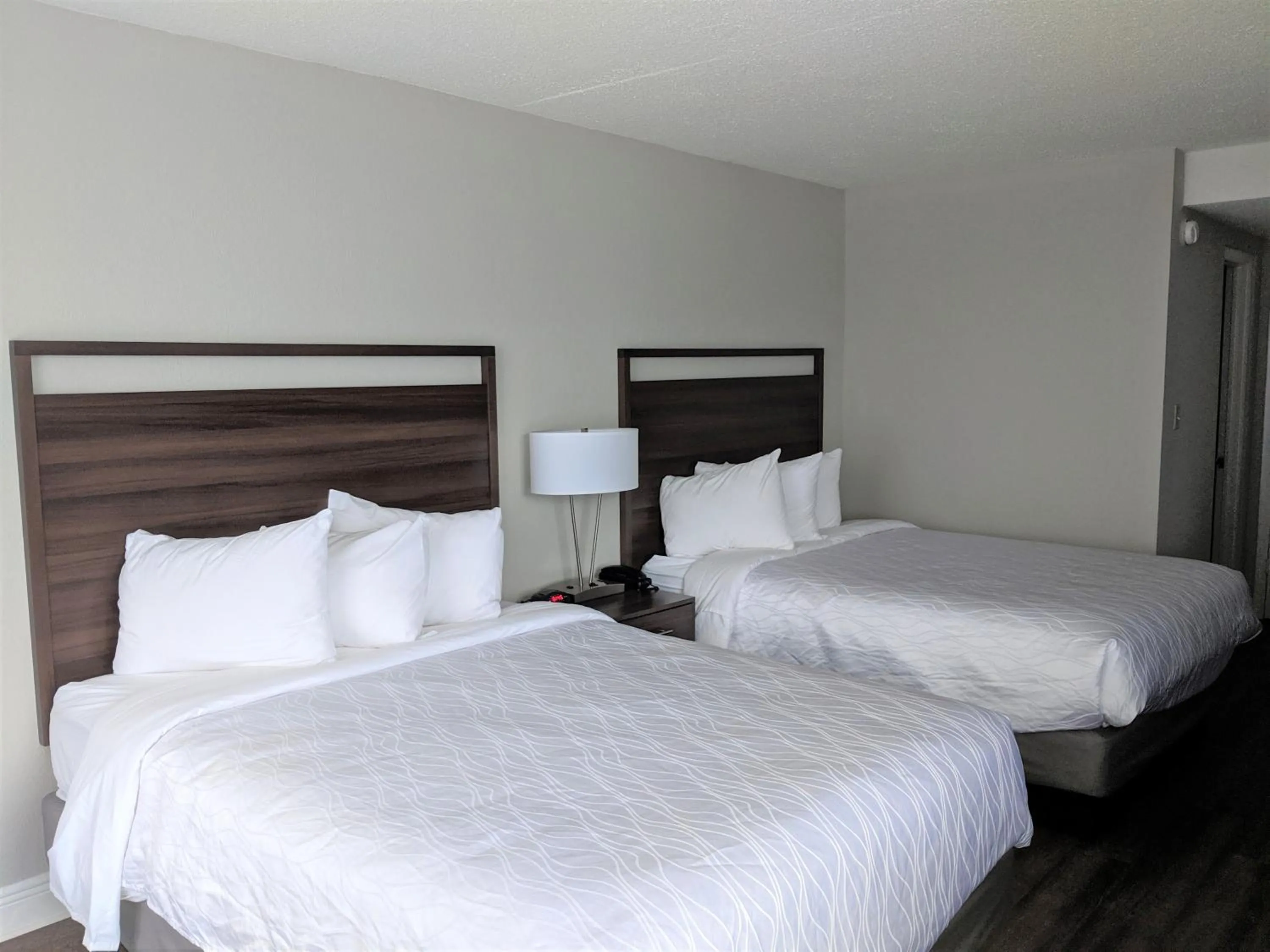 Bed in Lakefront Terrace Resort