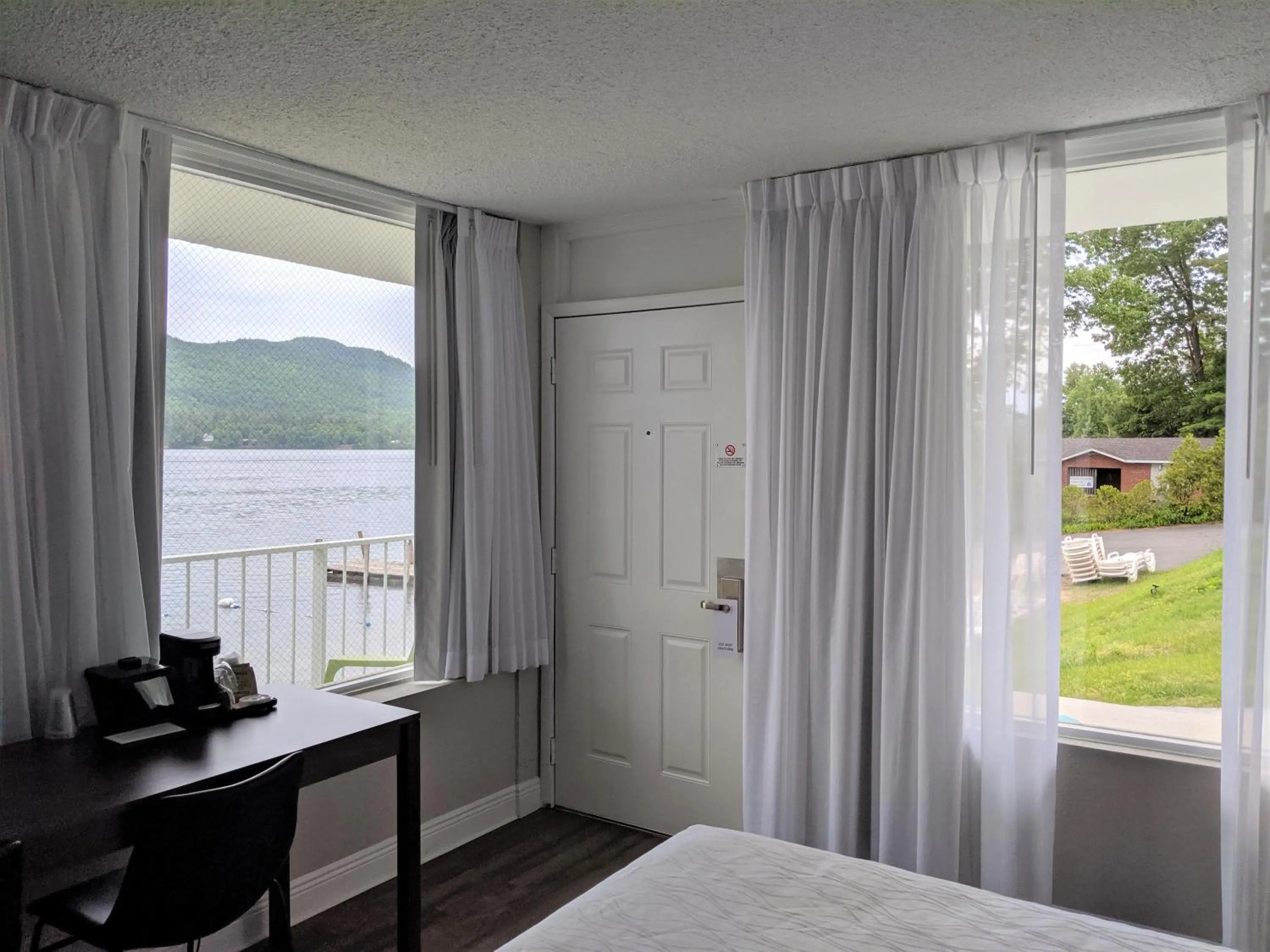 Bedroom, Bed in Lakefront Terrace Resort