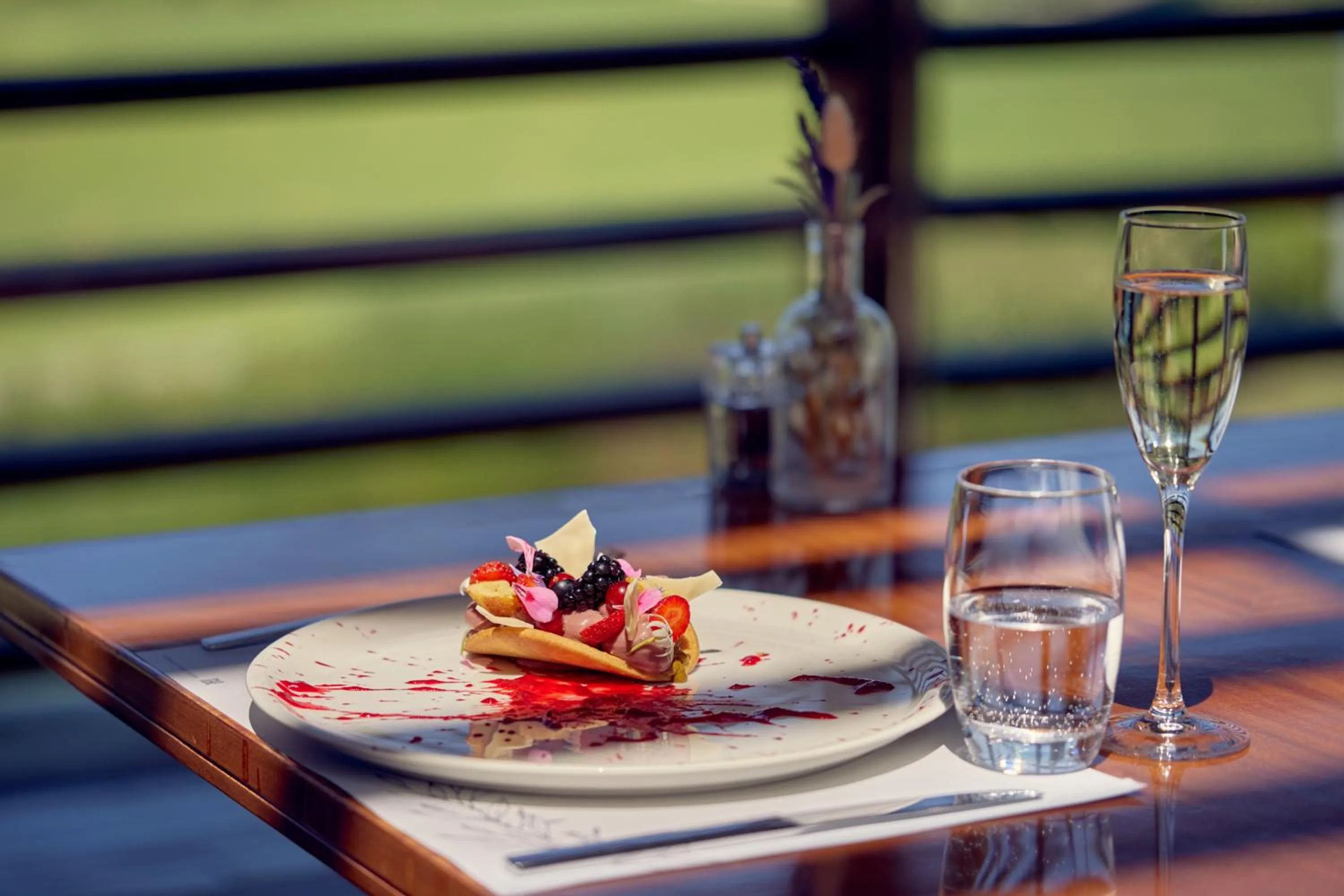 Restaurant/places to eat in Minthis Resort