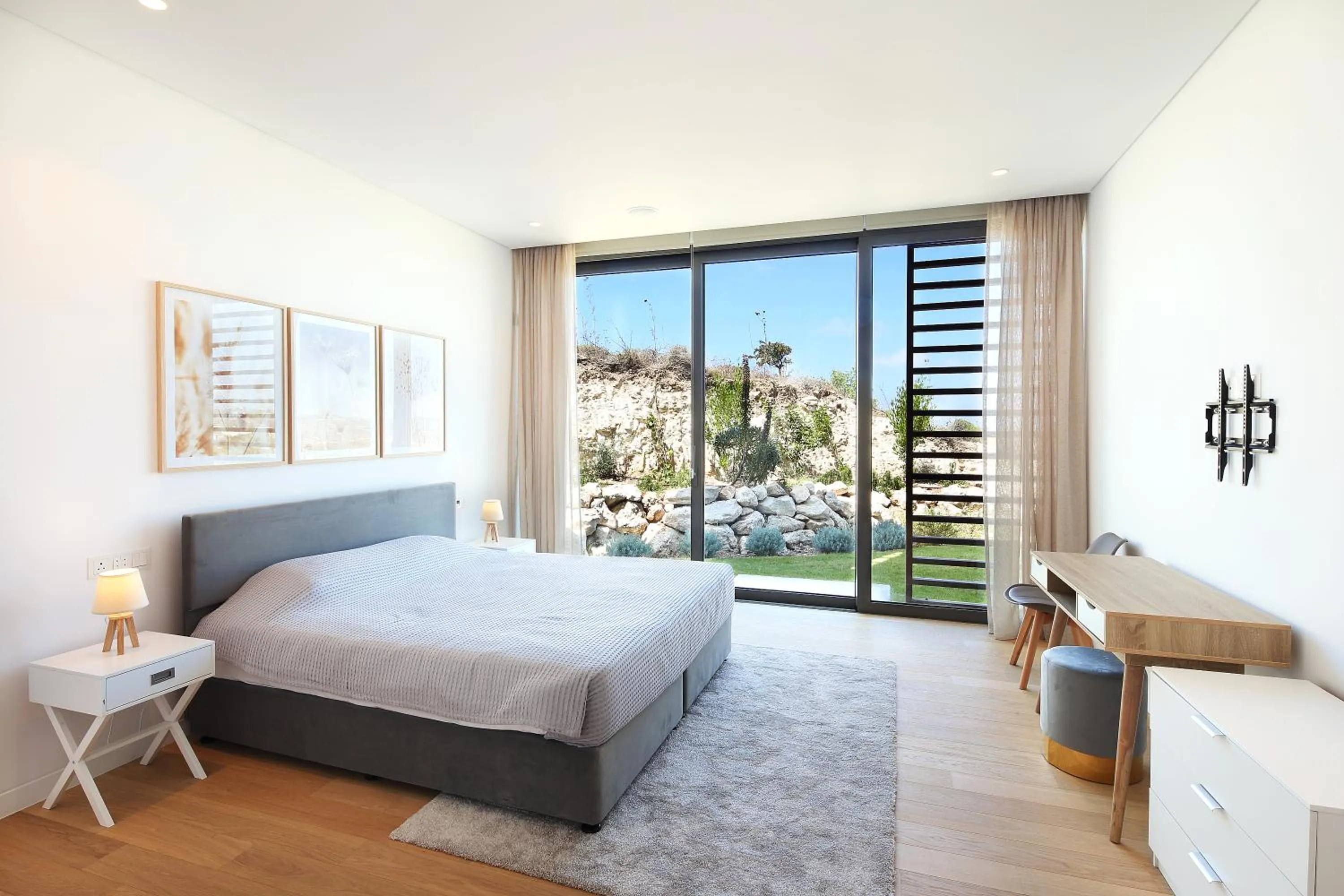 Bedroom, Bed in Minthis Resort