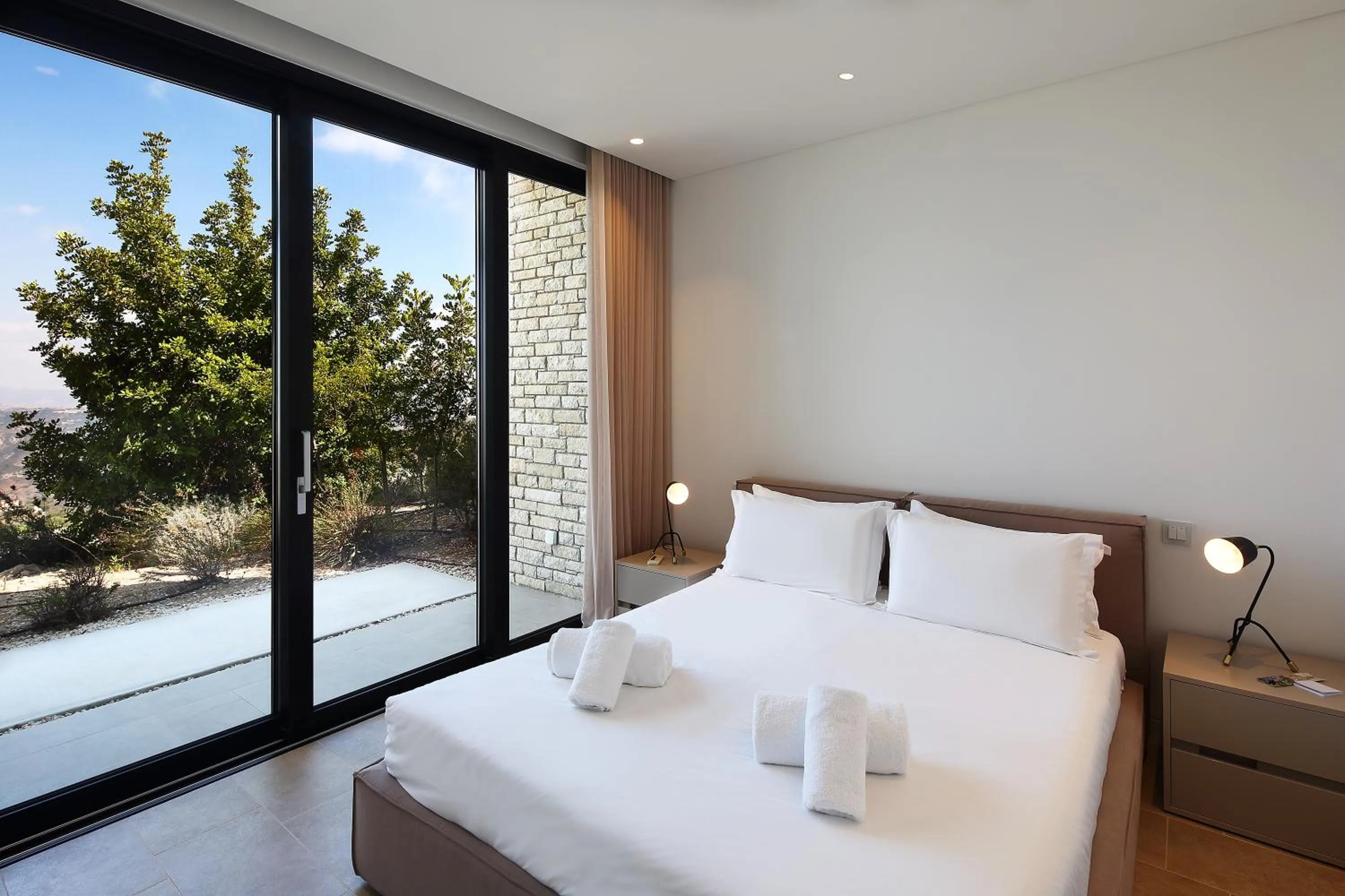 Bedroom, Bed in Minthis Resort