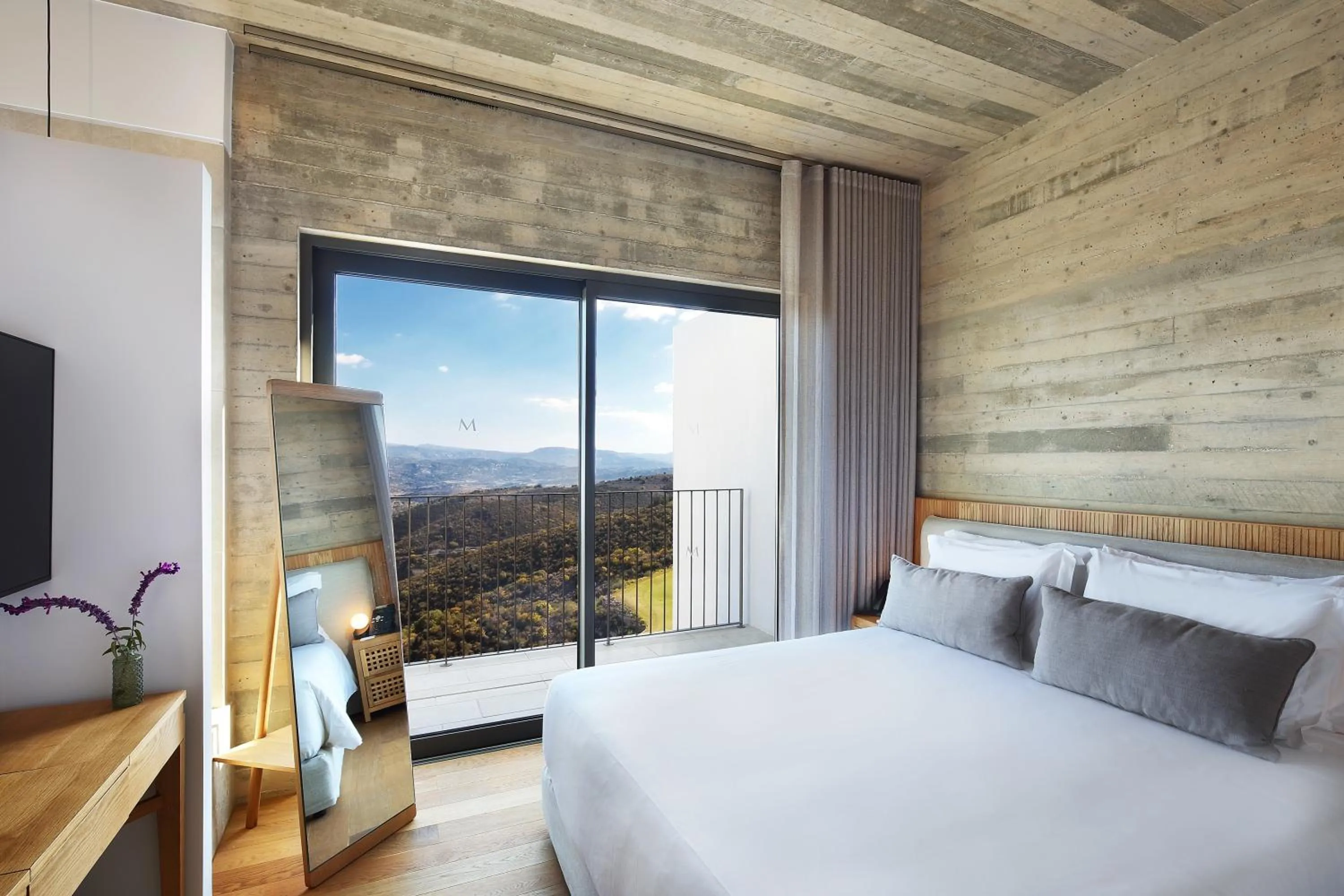 Bedroom, Bed in Minthis Resort