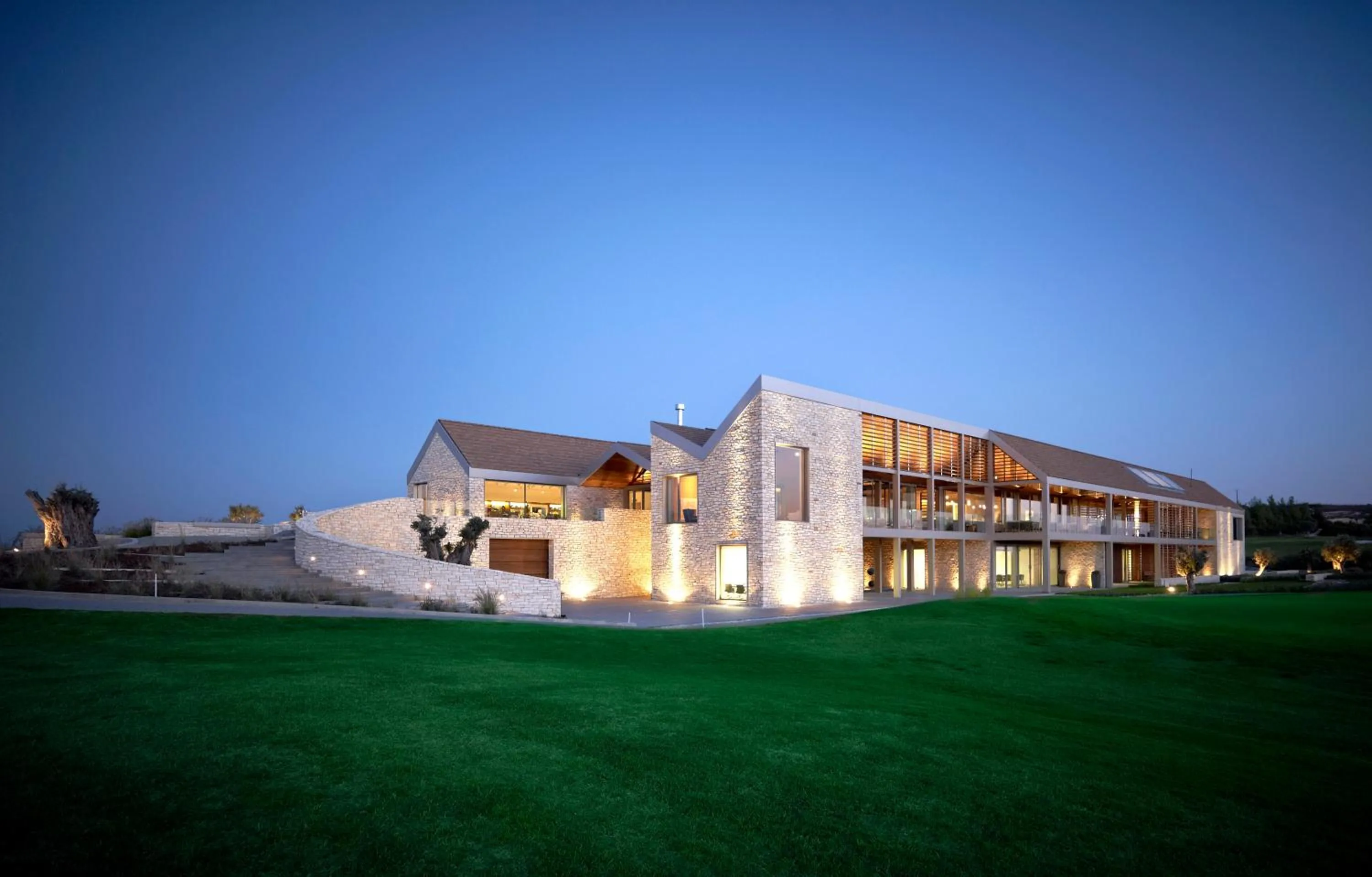 Restaurant/places to eat in Minthis Resort