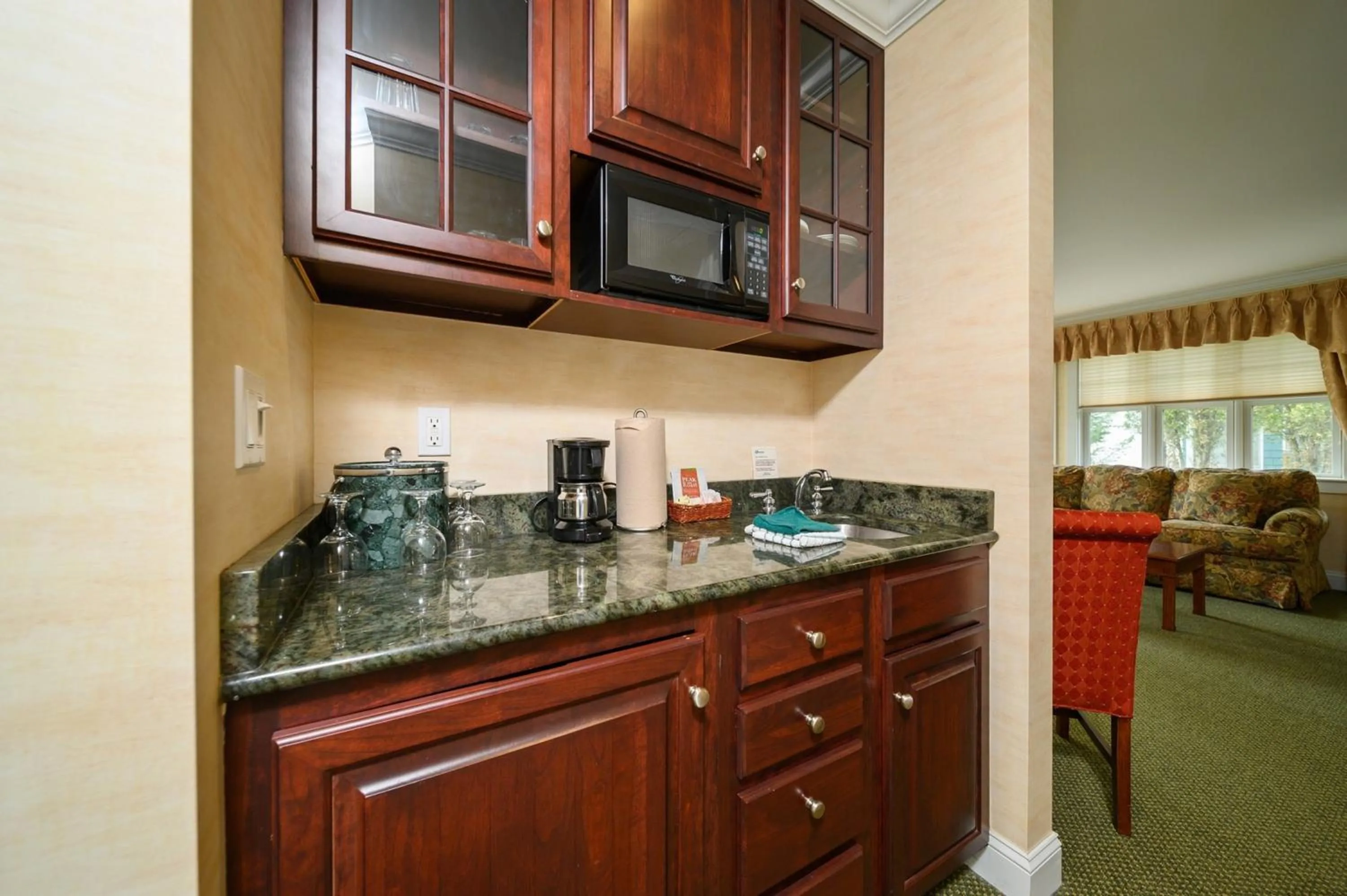 Kitchen or kitchenette in Stoweflake Mountain Resort & Spa