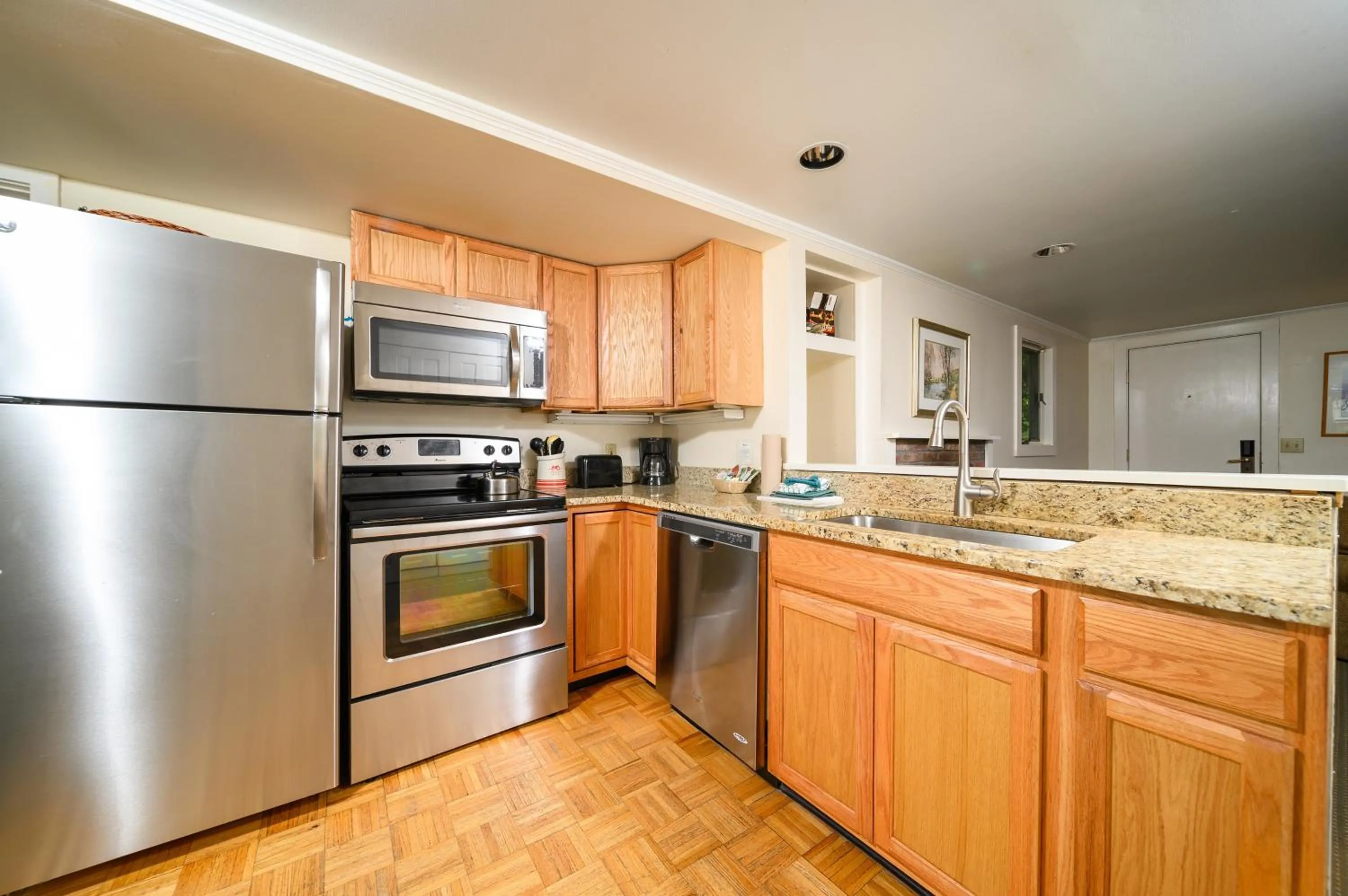 Kitchen or kitchenette in Stoweflake Mountain Resort & Spa