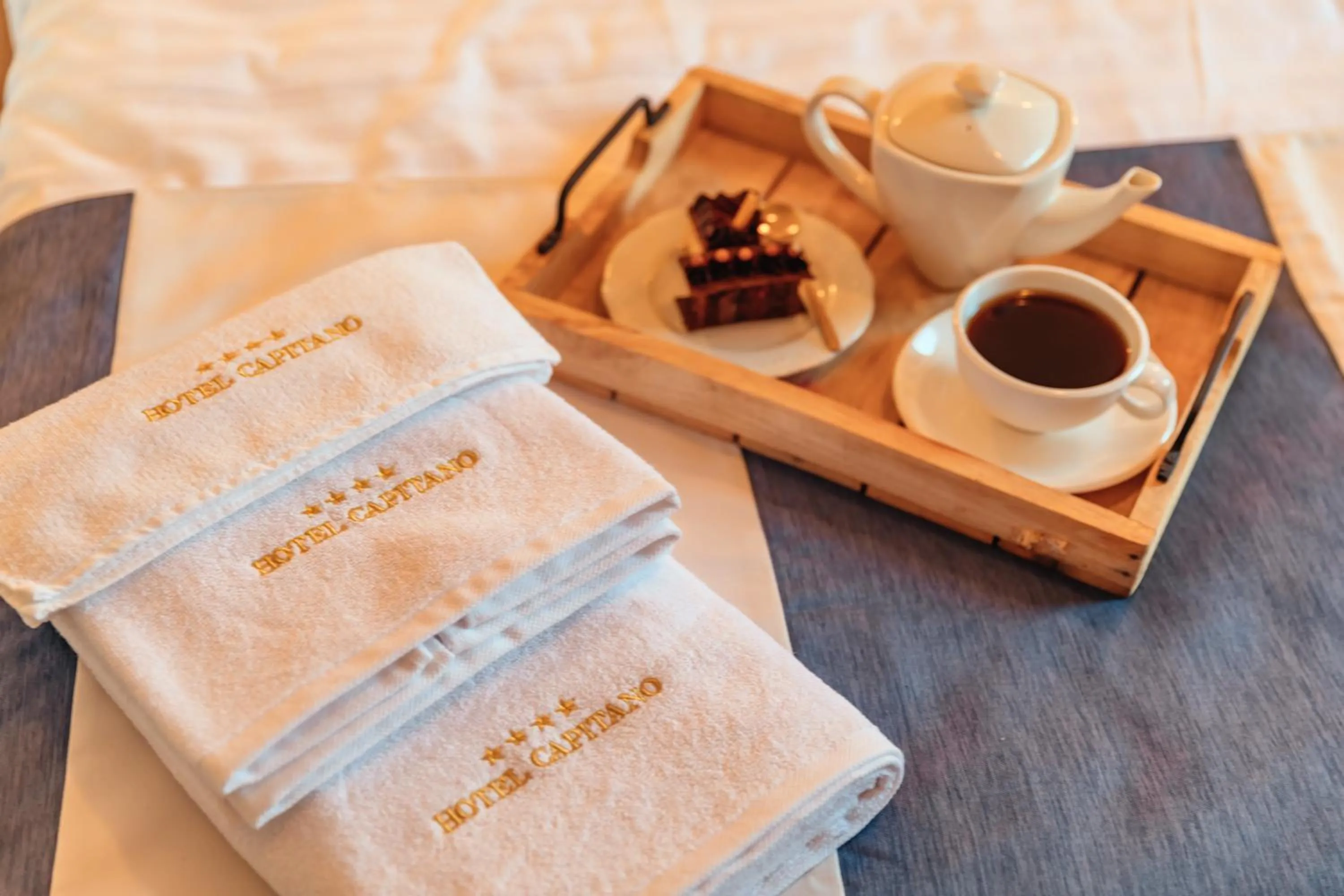 Coffee/tea facilities in Boutique Hotel Blanc & Bleu - Capitano