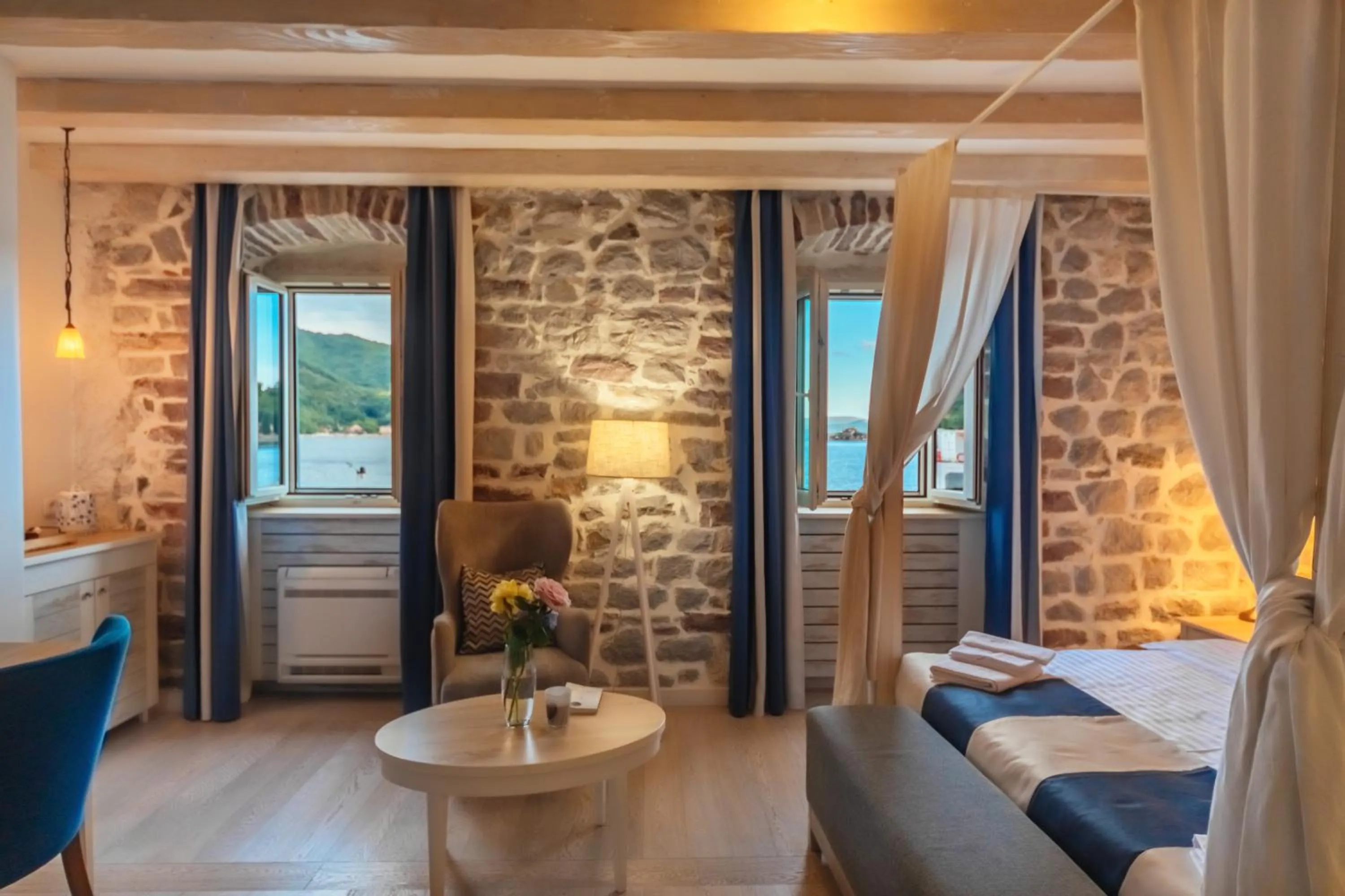 Seating area, Bed in Boutique Hotel Blanc & Bleu - Capitano