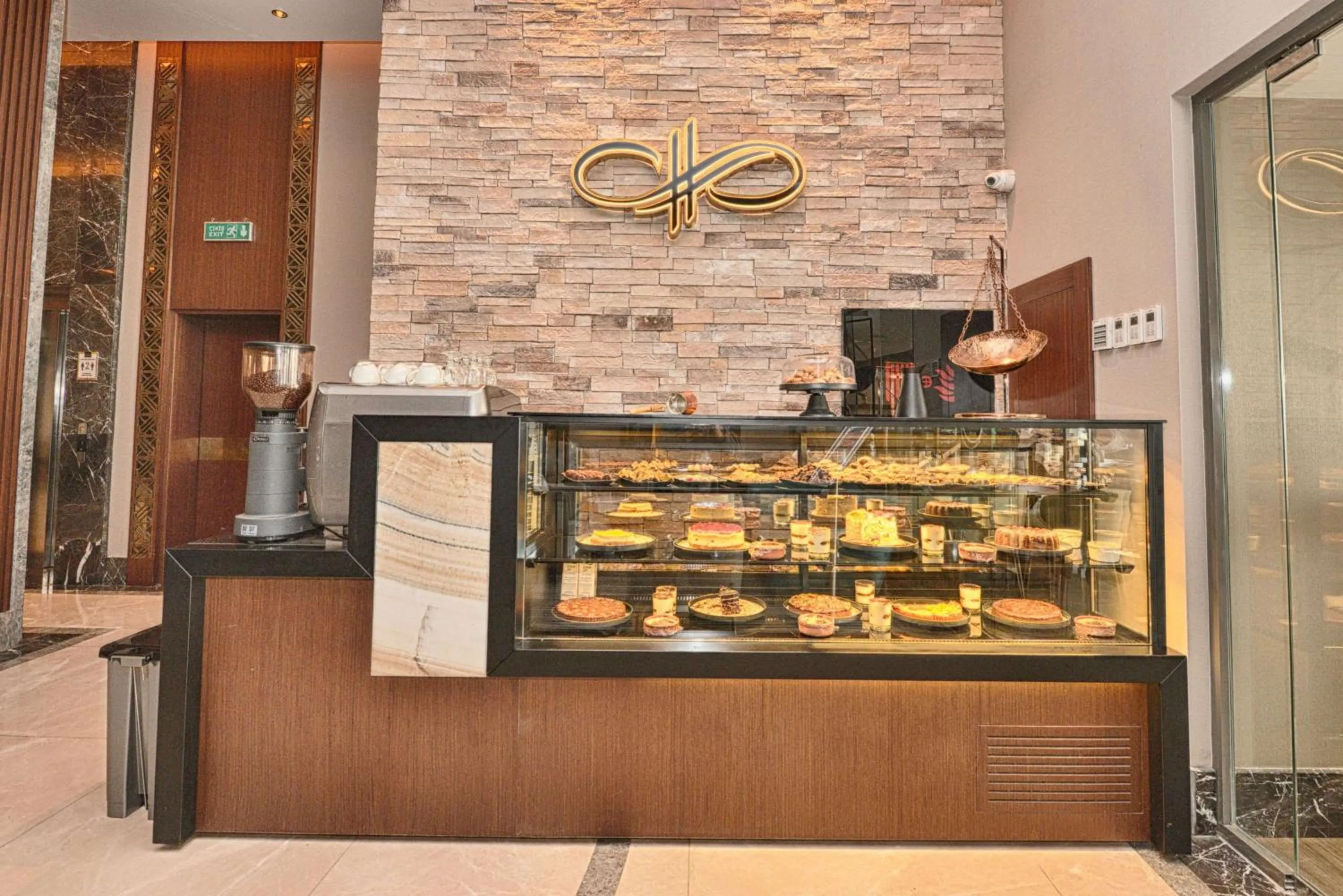 Food and drinks in Best Western Premier Ottoperla Hotel