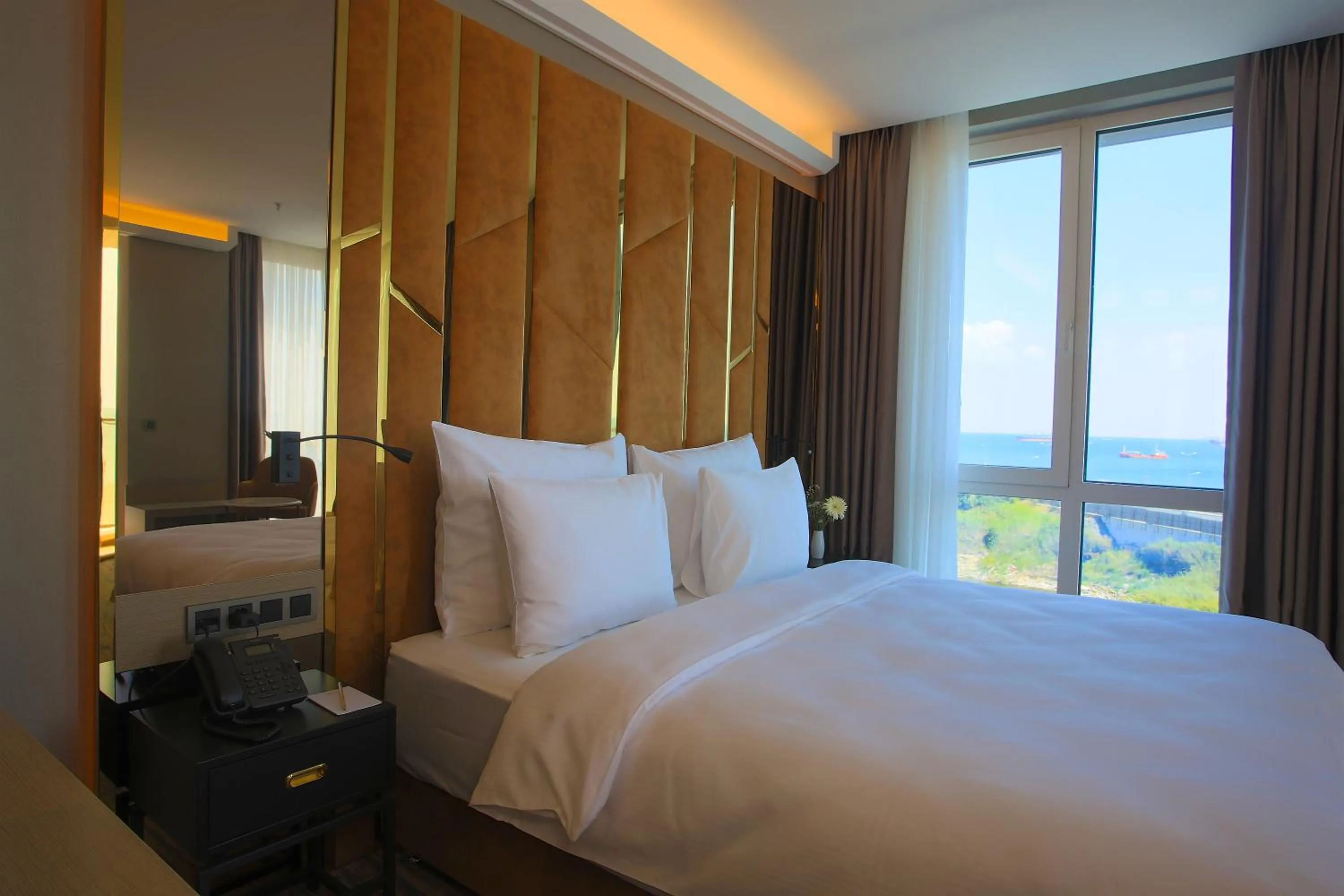 Photo of the whole room, Bed in Best Western Premier Ottoperla Hotel