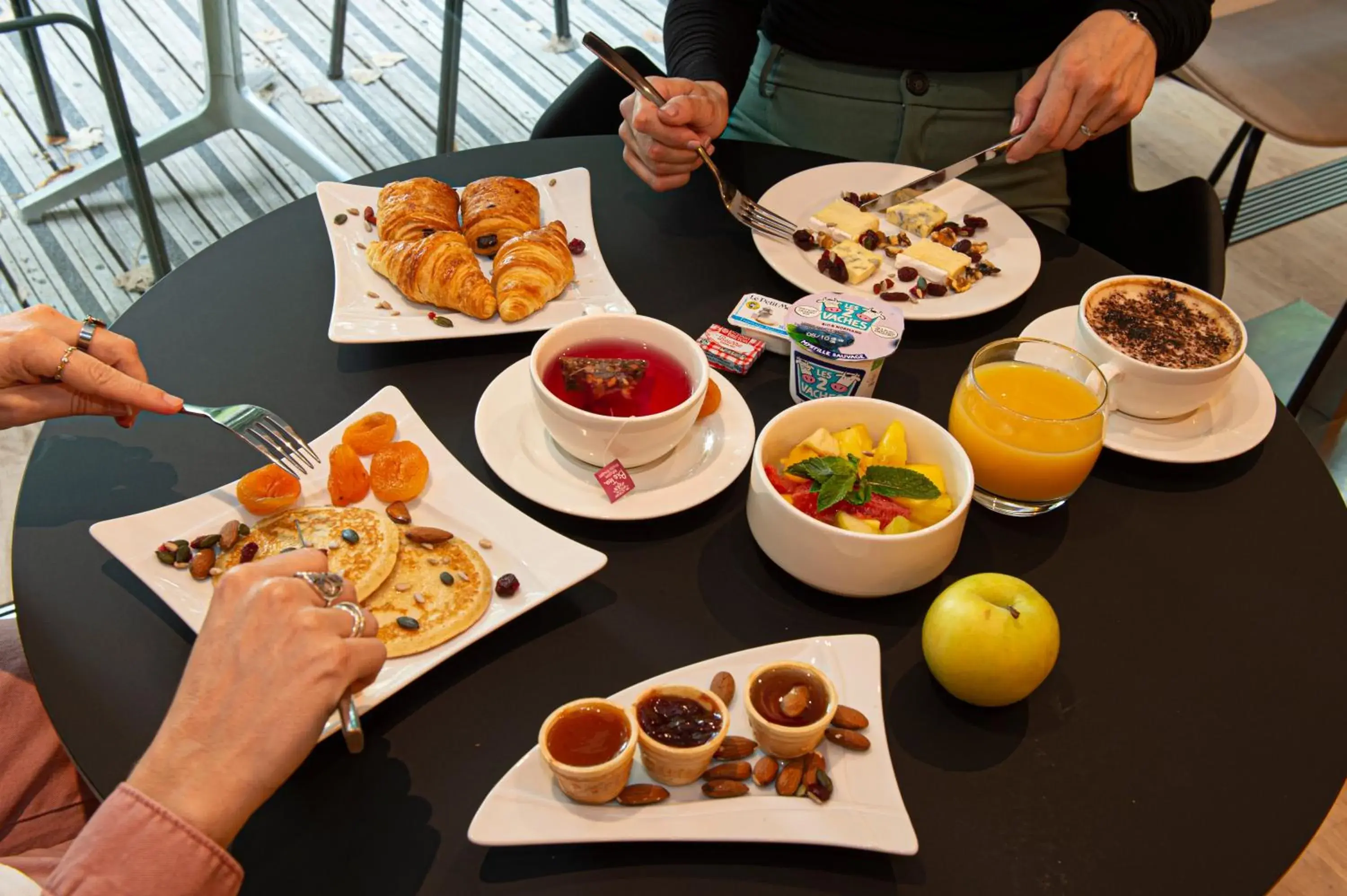 Breakfast in Holiday Inn Express Paris-Canal De La Villette by IHG Breakfast in Holiday Inn Express Paris-Canal De La Villette by IHG