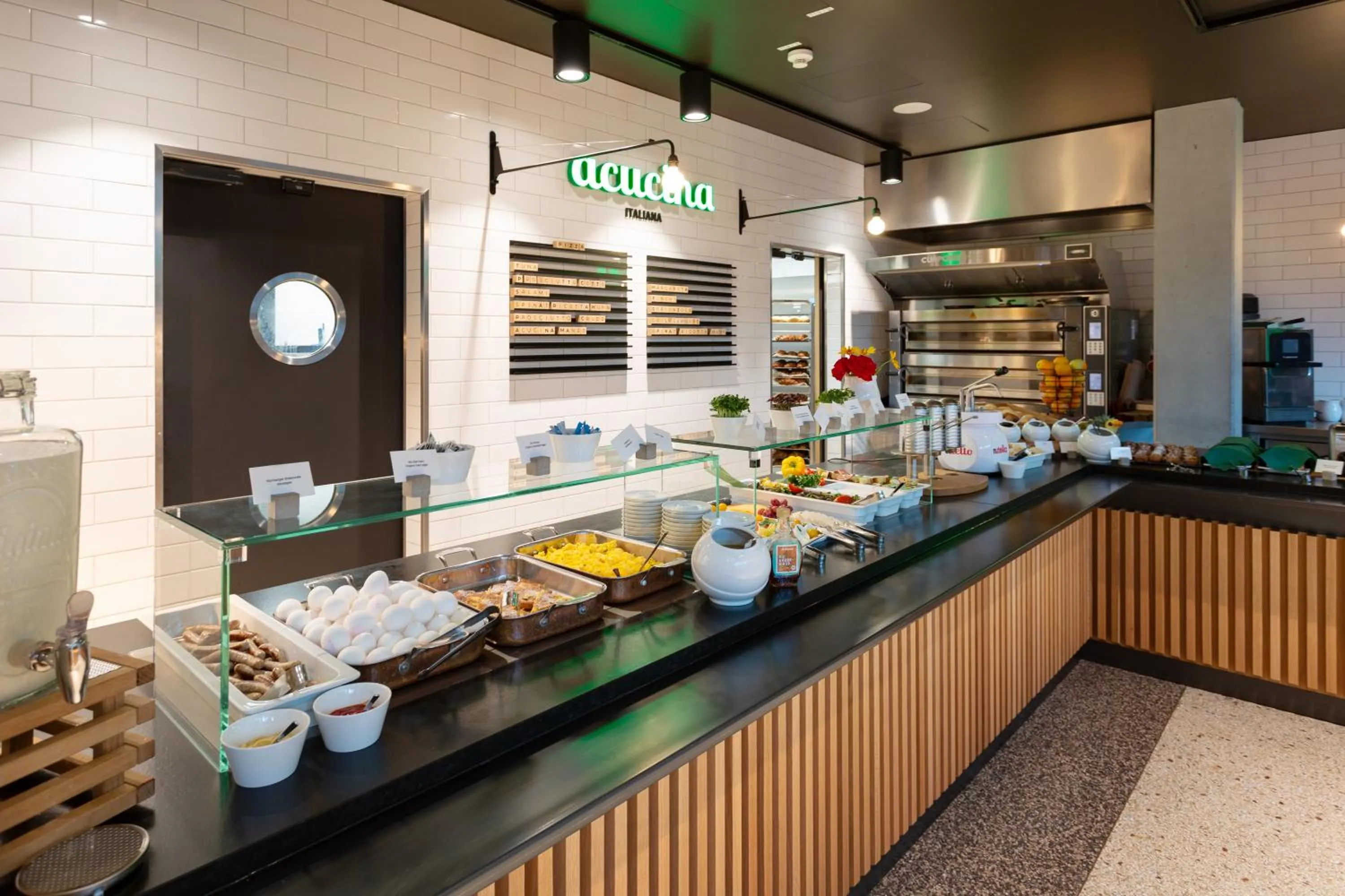 Buffet breakfast in aletto Hotel Potsdamer Platz