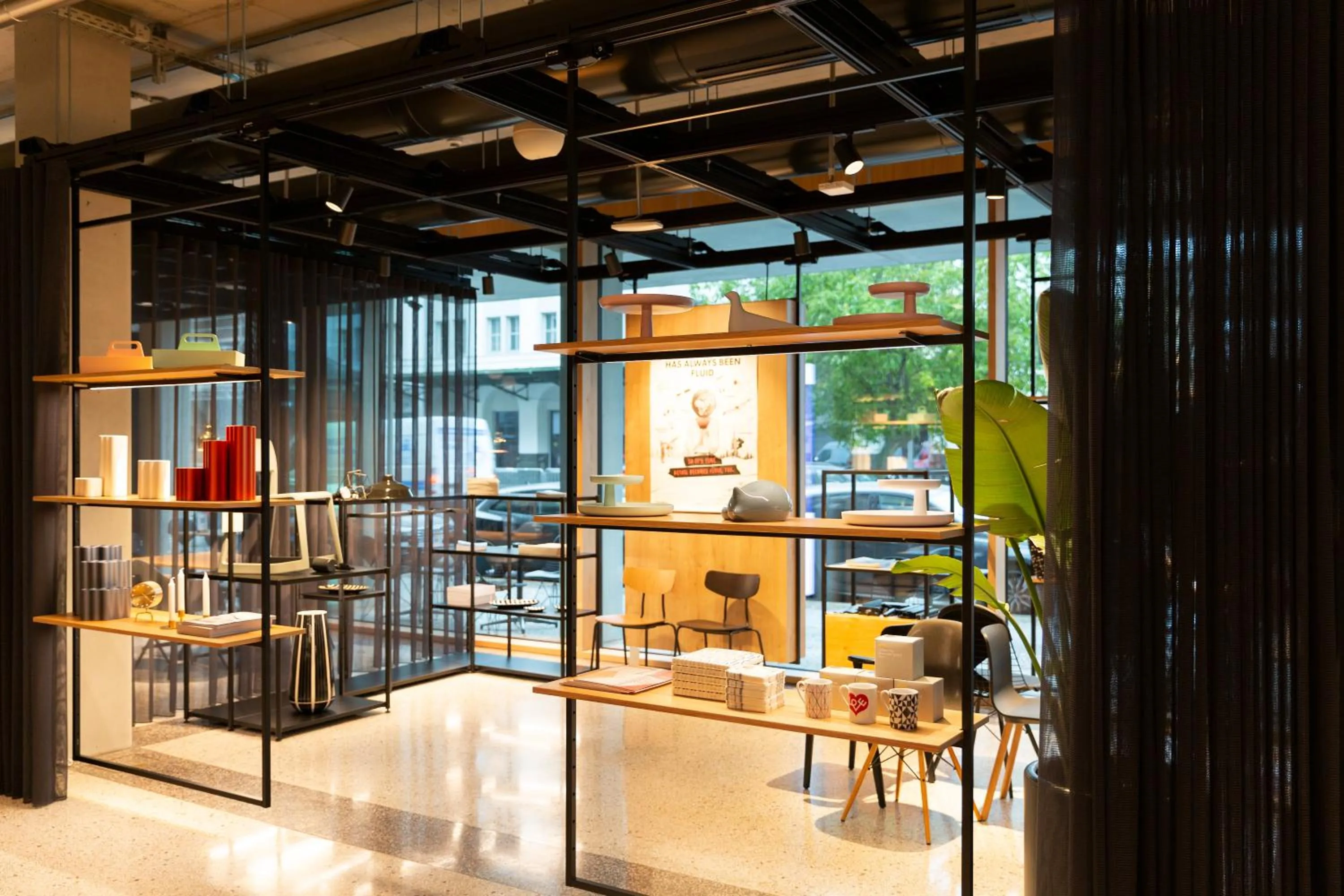 On-site shops in aletto Hotel Potsdamer Platz