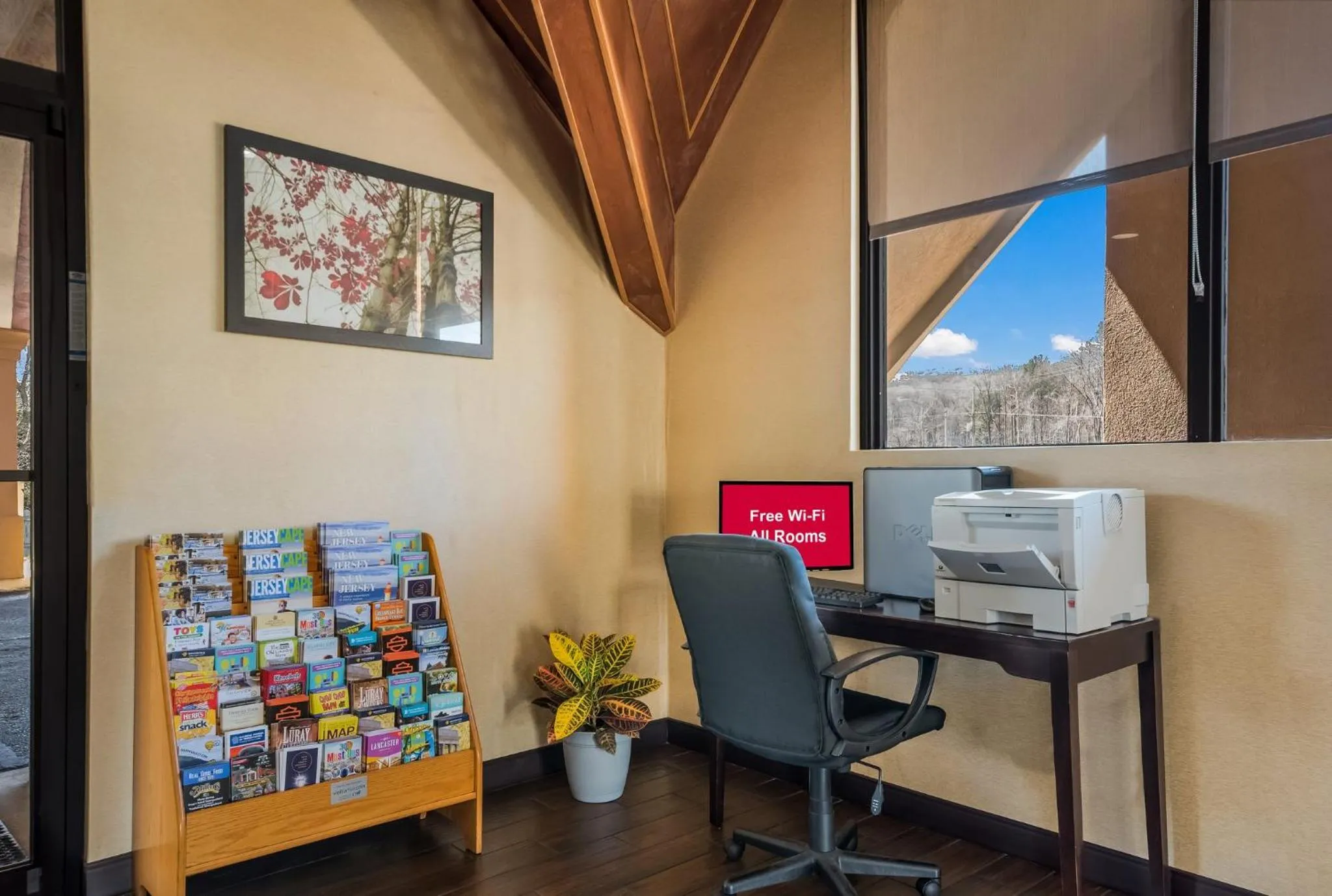 Business facilities in Red Roof Inn and Suites Newark - University