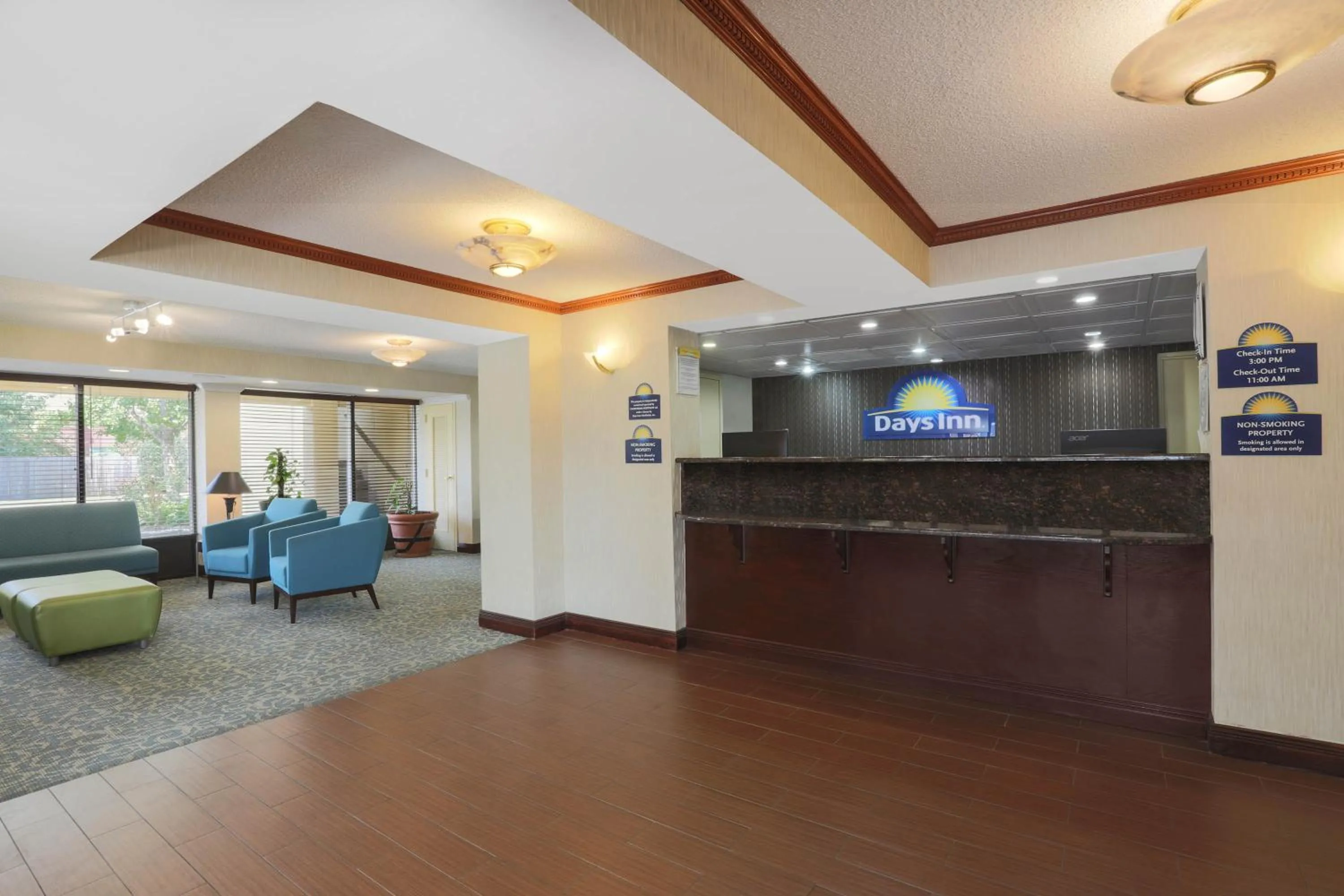 Lobby or reception in Days Inn by Wyndham Newark Wilmington