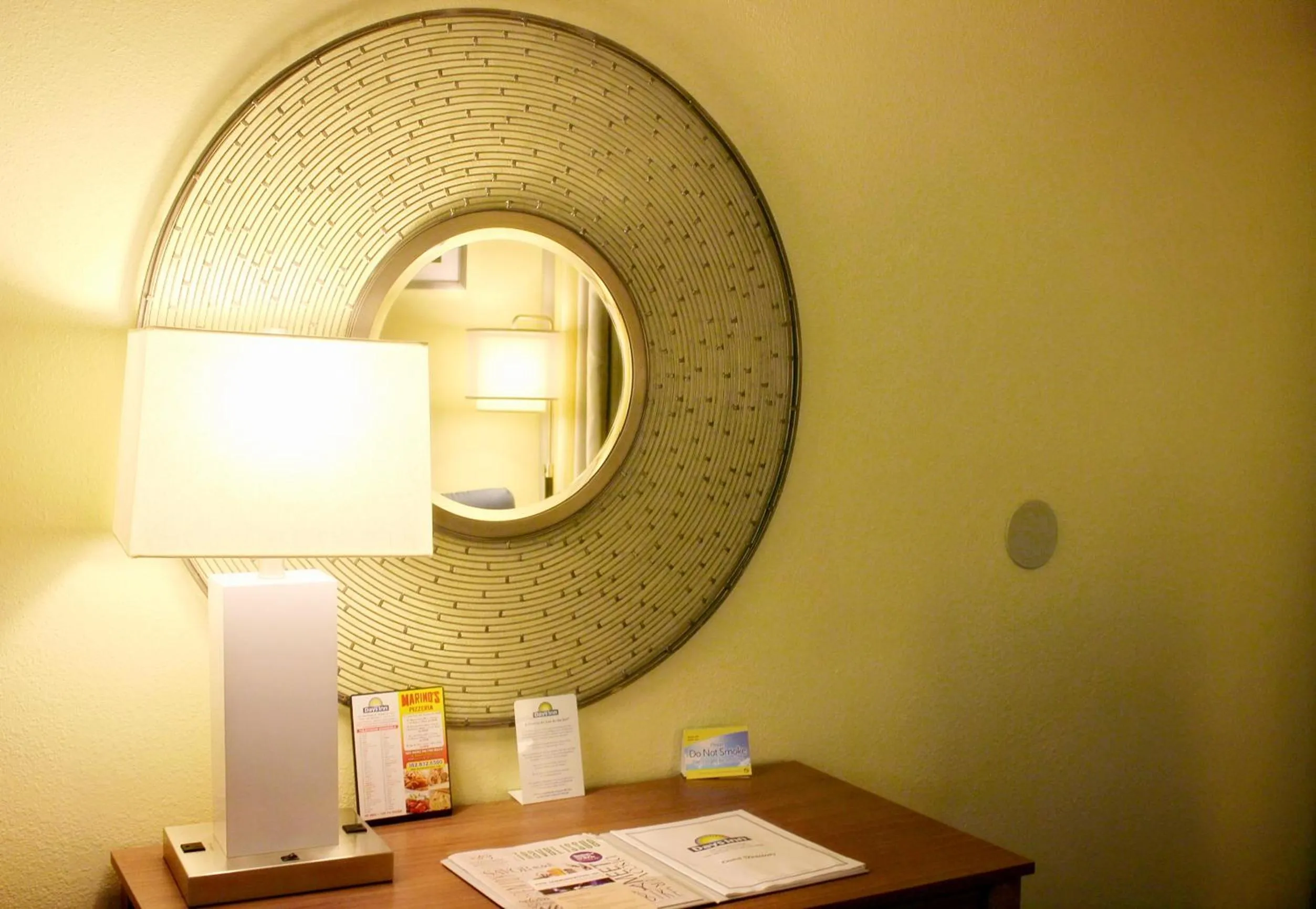 Decorative detail in Days Inn by Wyndham Newark Wilmington