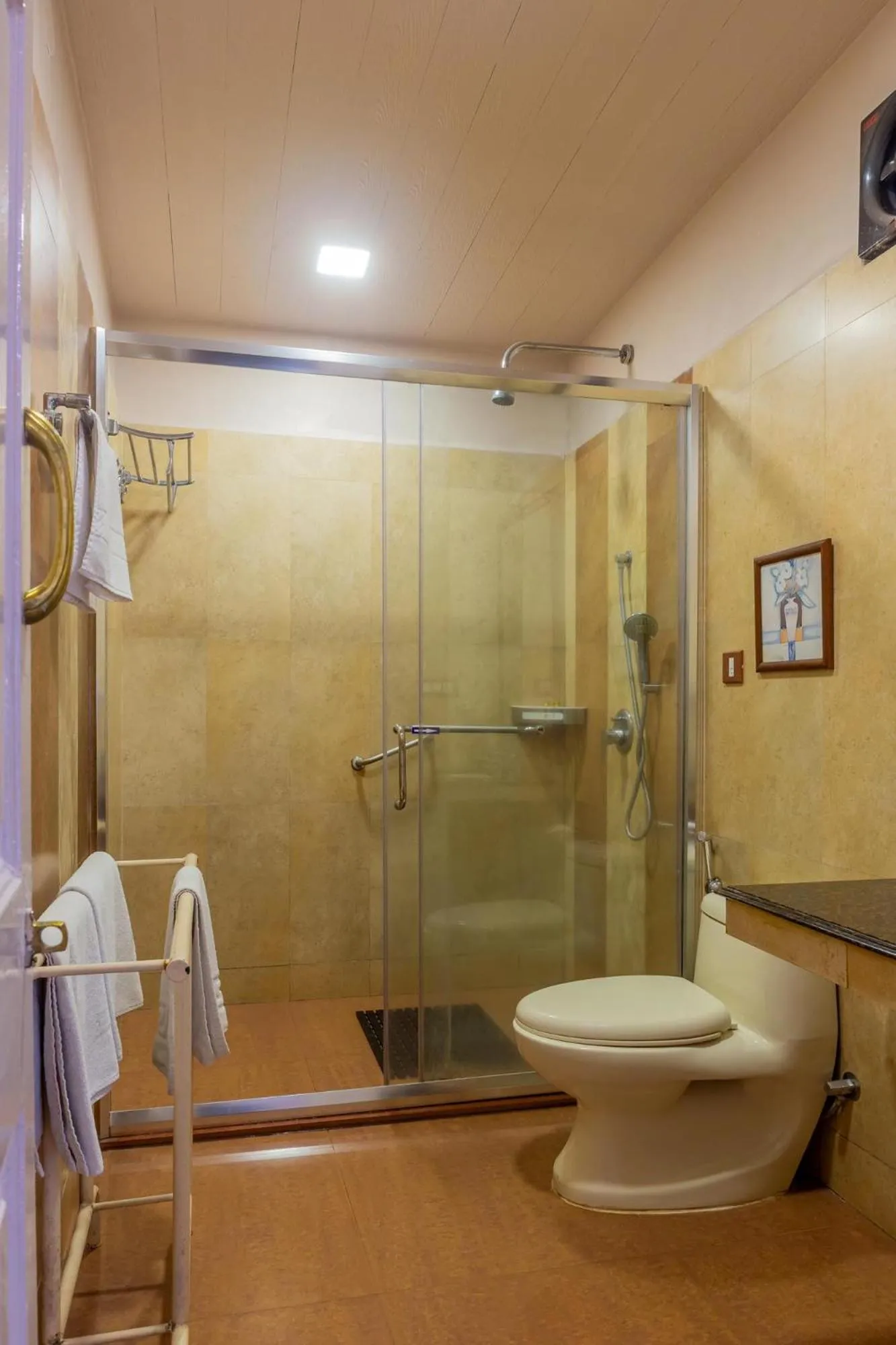 Shower in IL Palazzo Villas