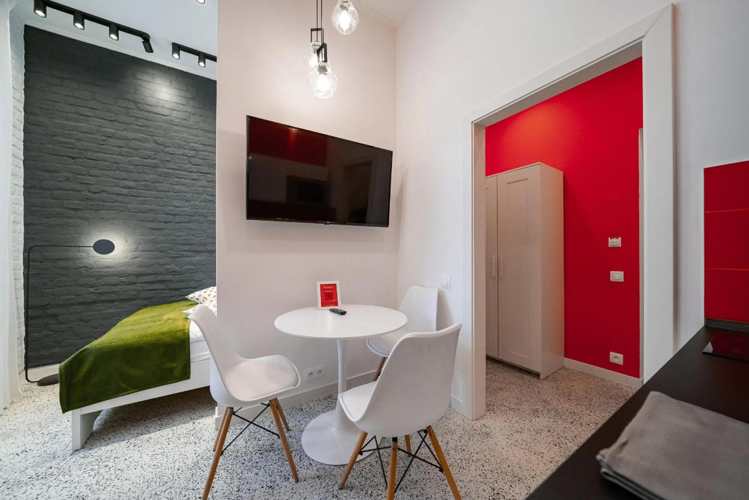 TV and multimedia, Bed in Revelton Studios Marianske Lazne