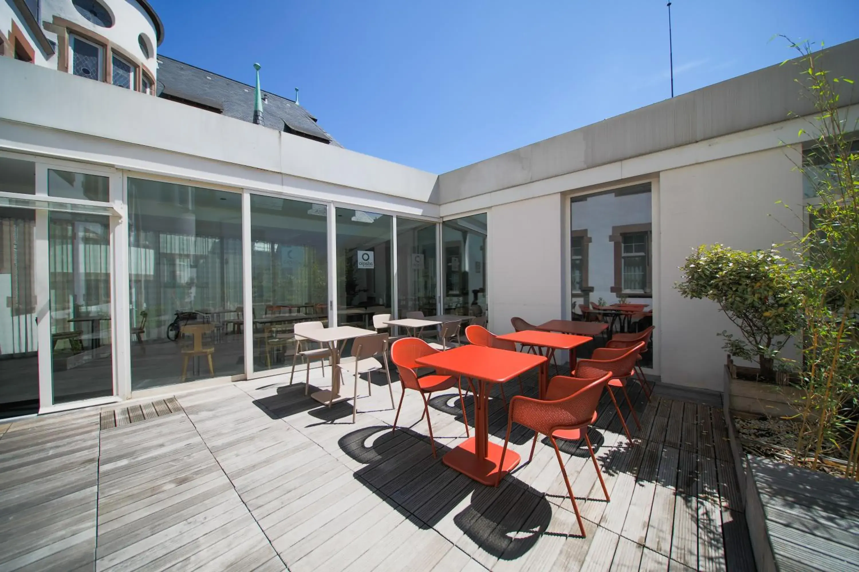 Property building in Aparthotel Adagio Strasbourg Place Kleber Property building in Aparthotel Adagio Strasbourg Place Kleber