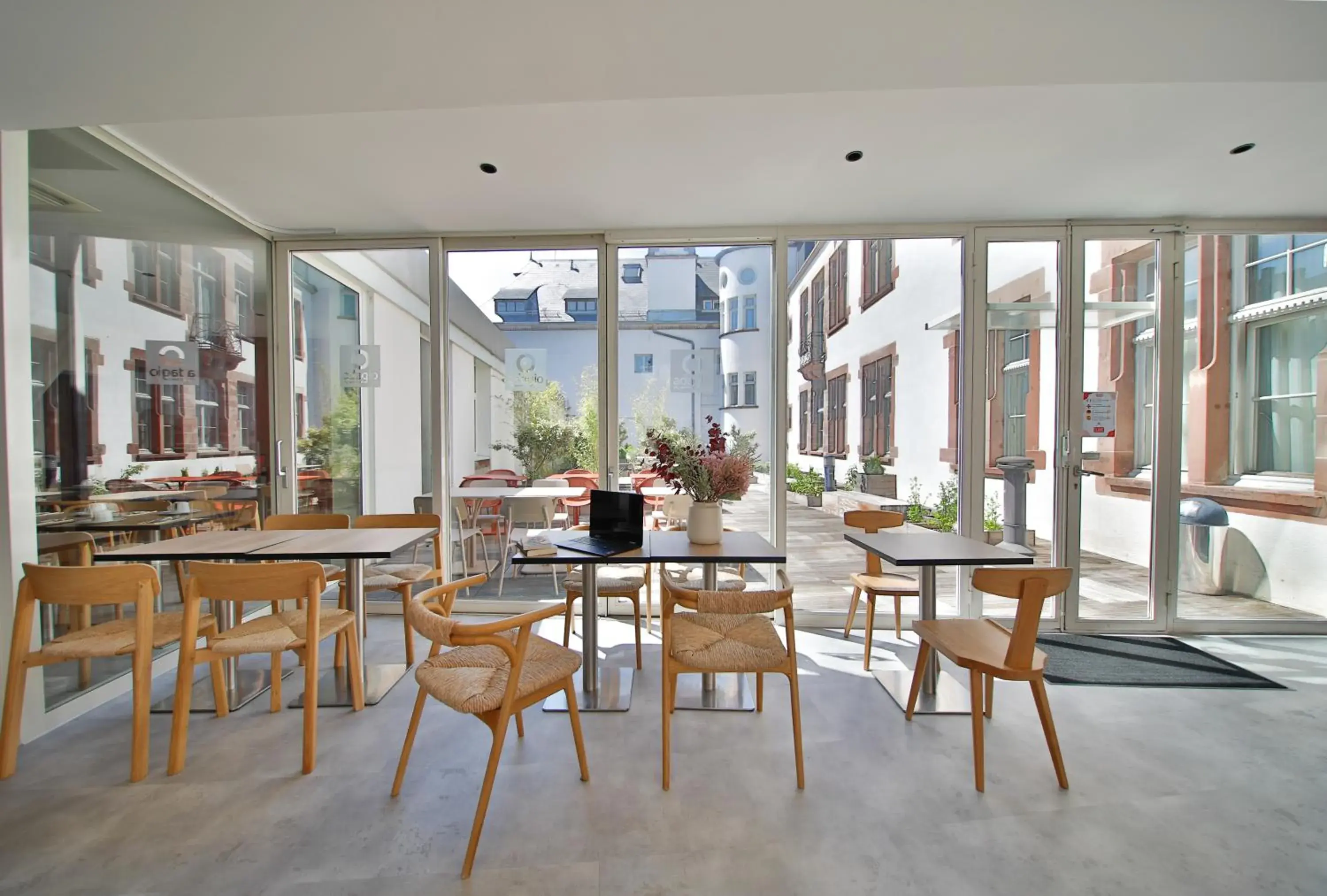 Property building in Aparthotel Adagio Strasbourg Place Kleber Property building in Aparthotel Adagio Strasbourg Place Kleber