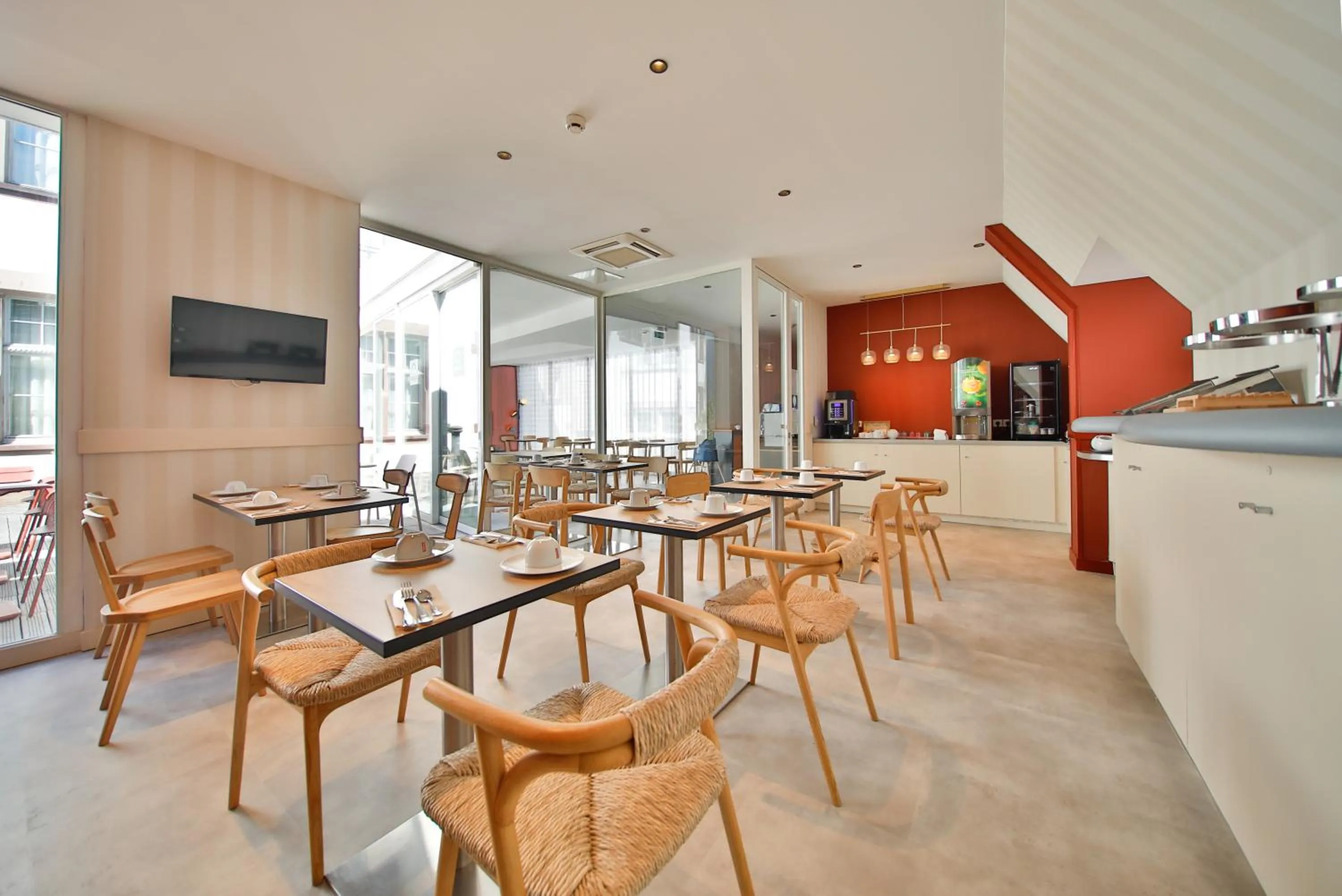 Breakfast in Aparthotel Adagio Strasbourg Place Kleber