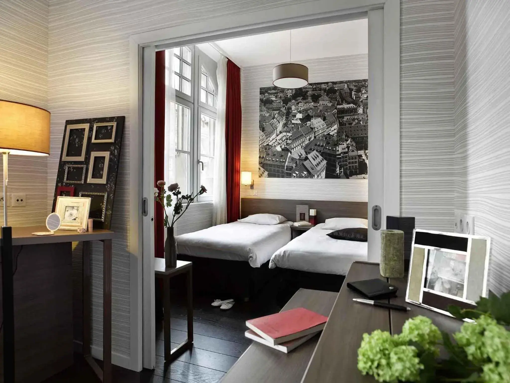 Bedroom, Bed in Aparthotel Adagio Strasbourg Place Kleber Bedroom, Bed in Aparthotel Adagio Strasbourg Place Kleber