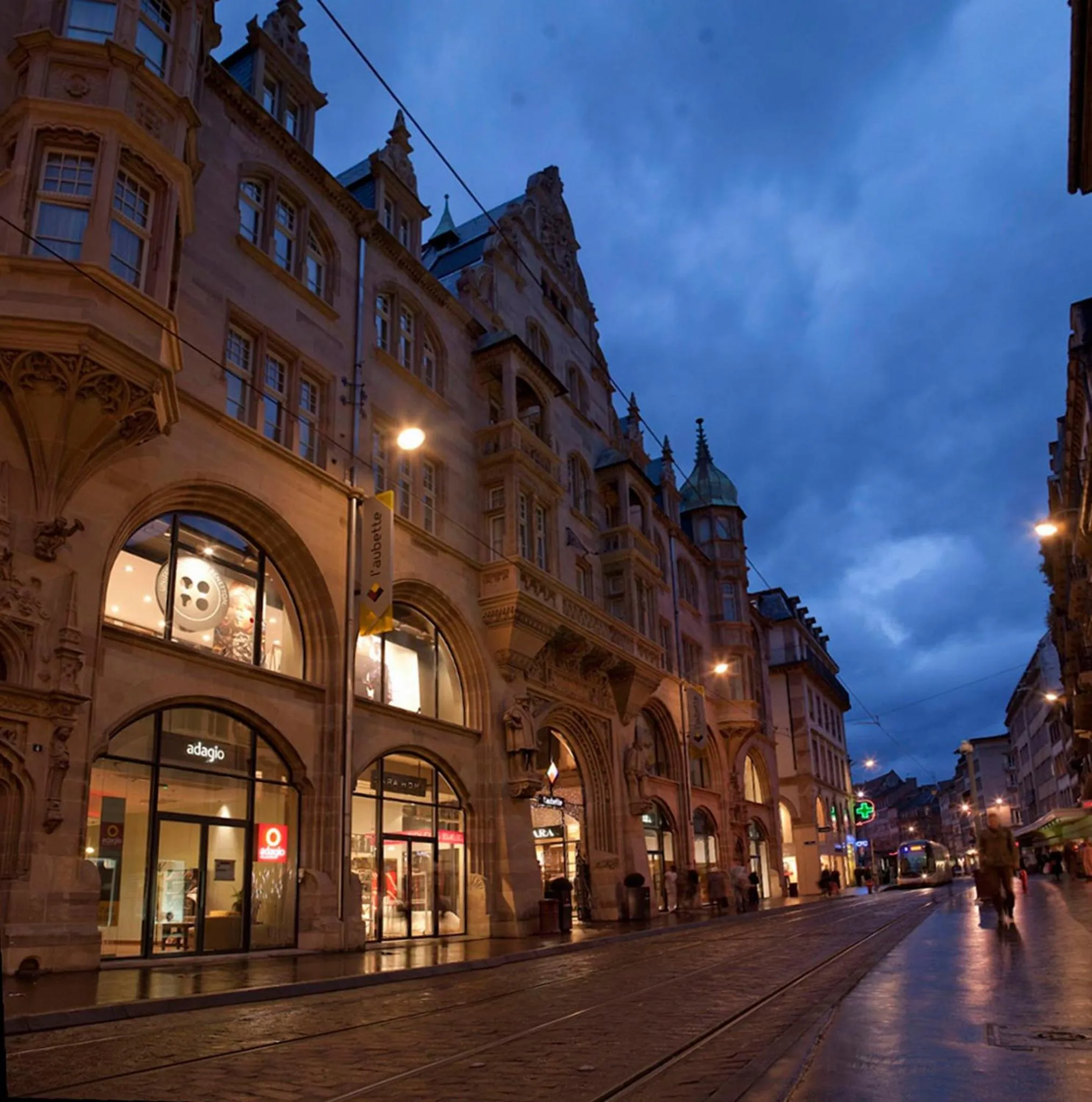 Facade/entrance in Aparthotel Adagio Strasbourg Place Kleber
