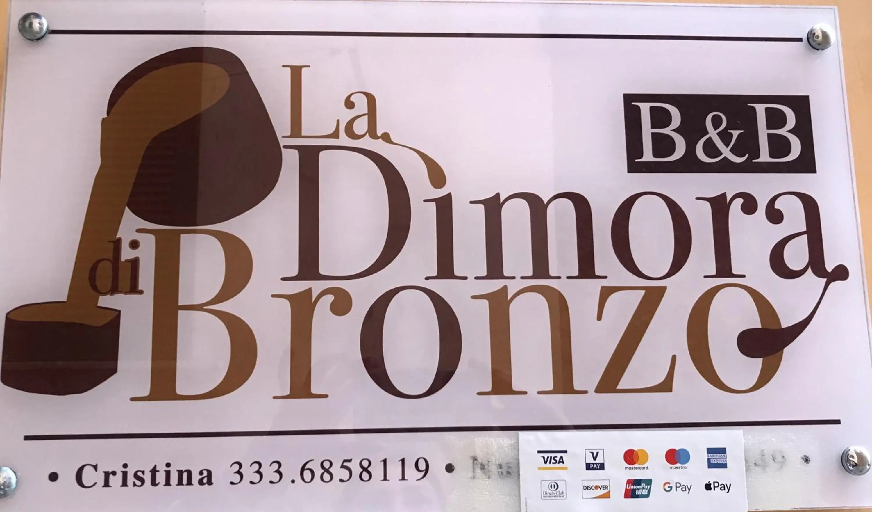 Property logo or sign in La dimora di bronzo