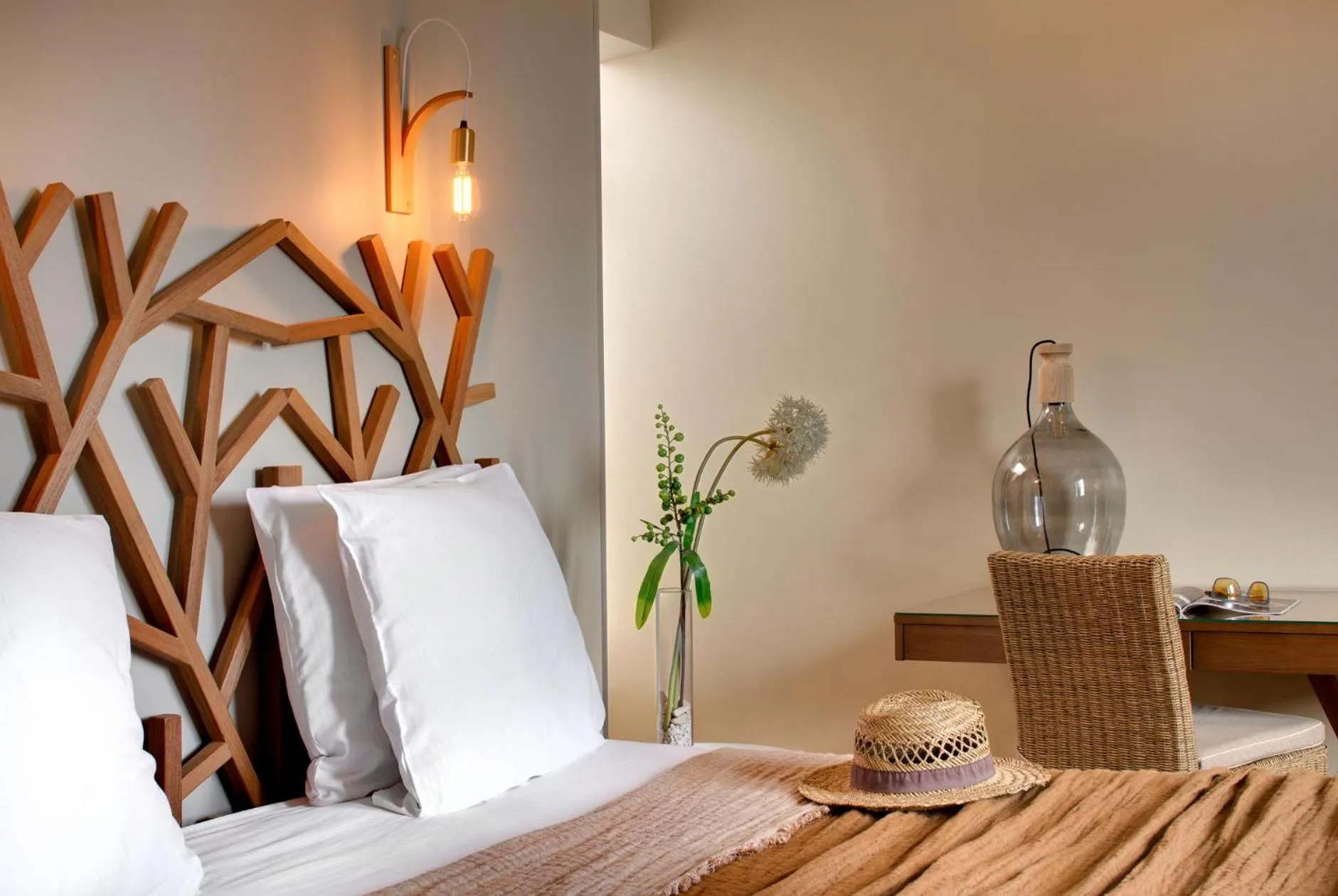 Bed in Hôtel Le Pré Saint Michel