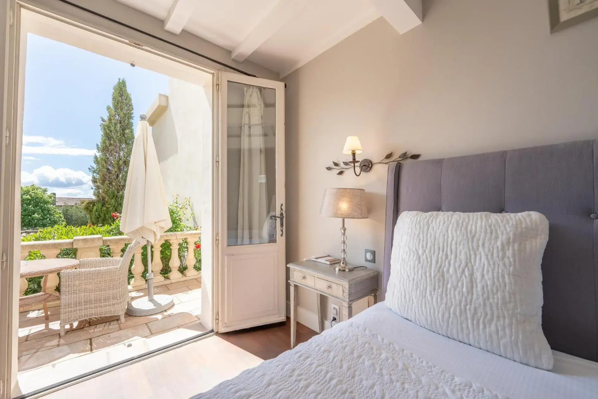 Double Room with Terrace South Side in Hôtel Le Pré Saint Michel Double Room with Terrace South Side in Hôtel Le Pré Saint Michel