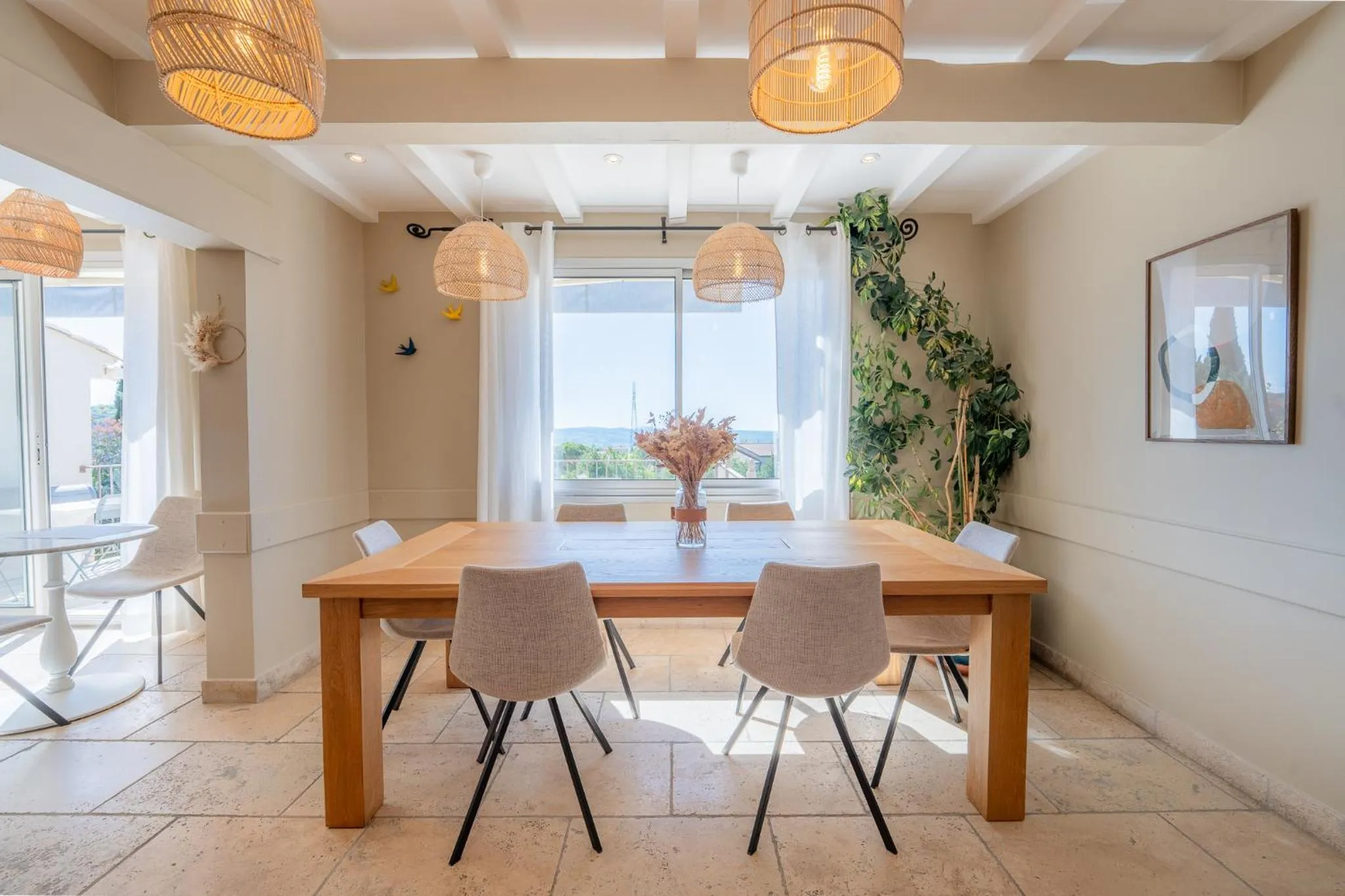 Breakfast in Hôtel Le Pré Saint Michel