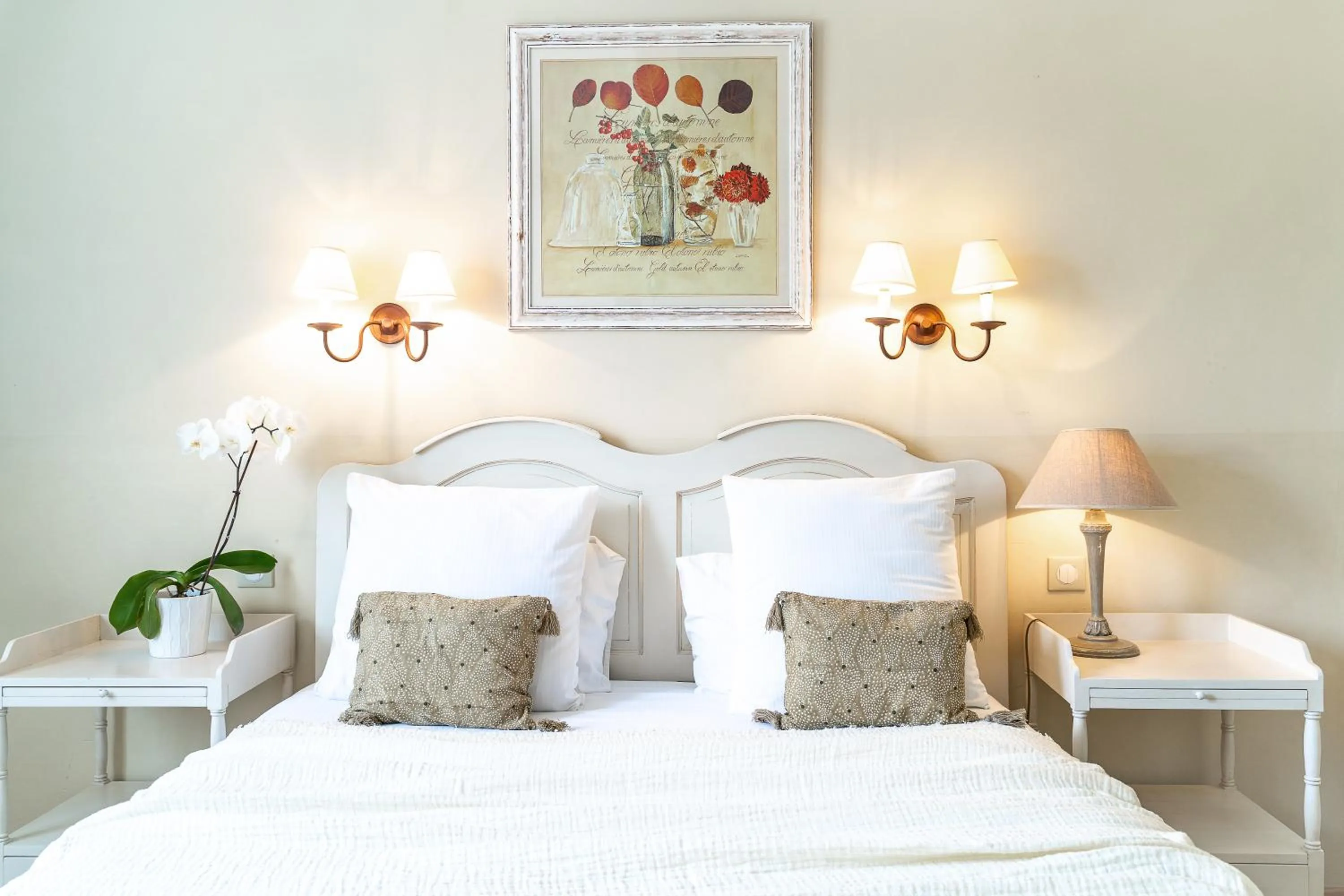 Photo of the whole room, Bed in Hôtel Le Pré Saint Michel