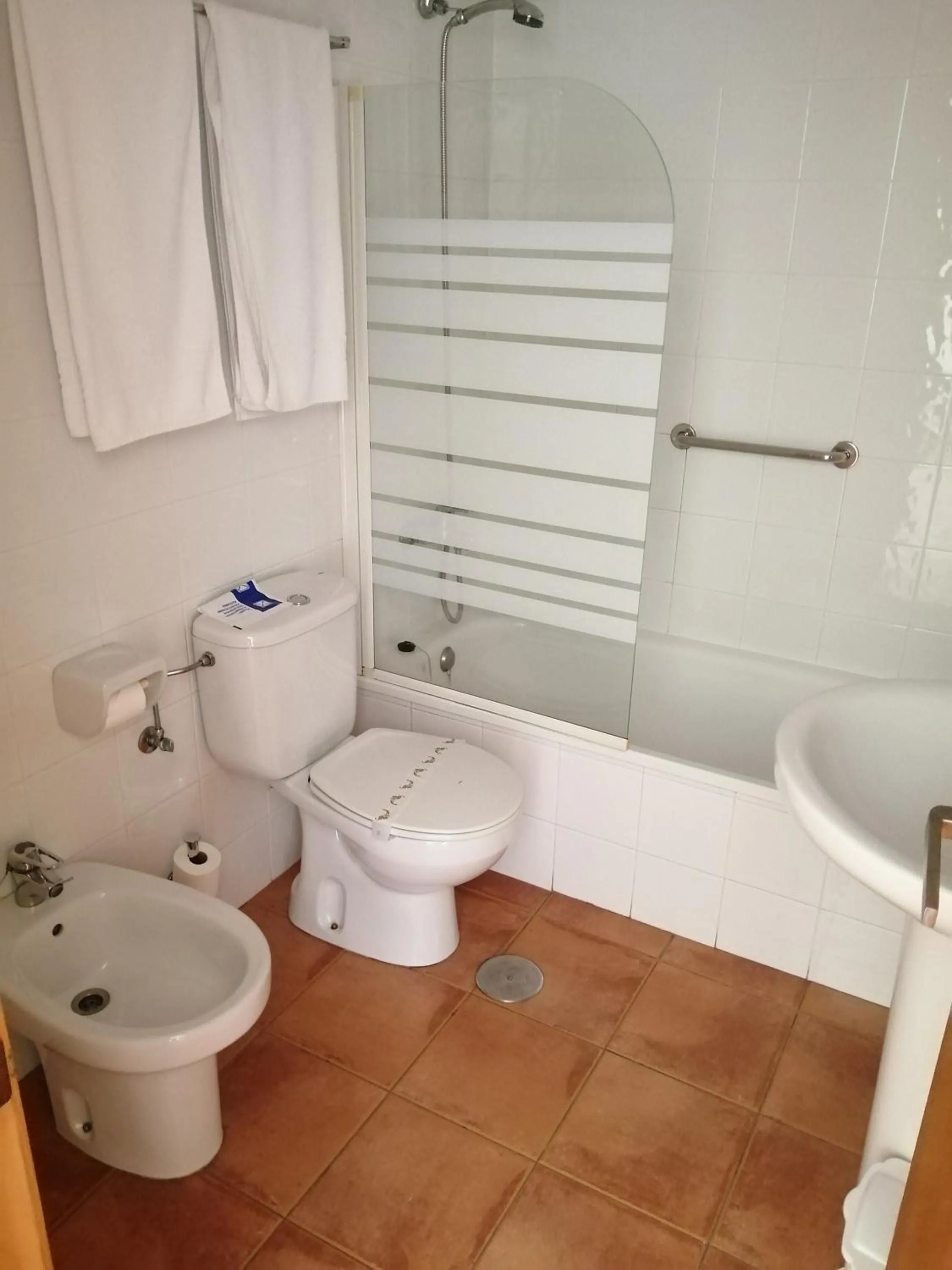 Toilet in Hotel Marycielo