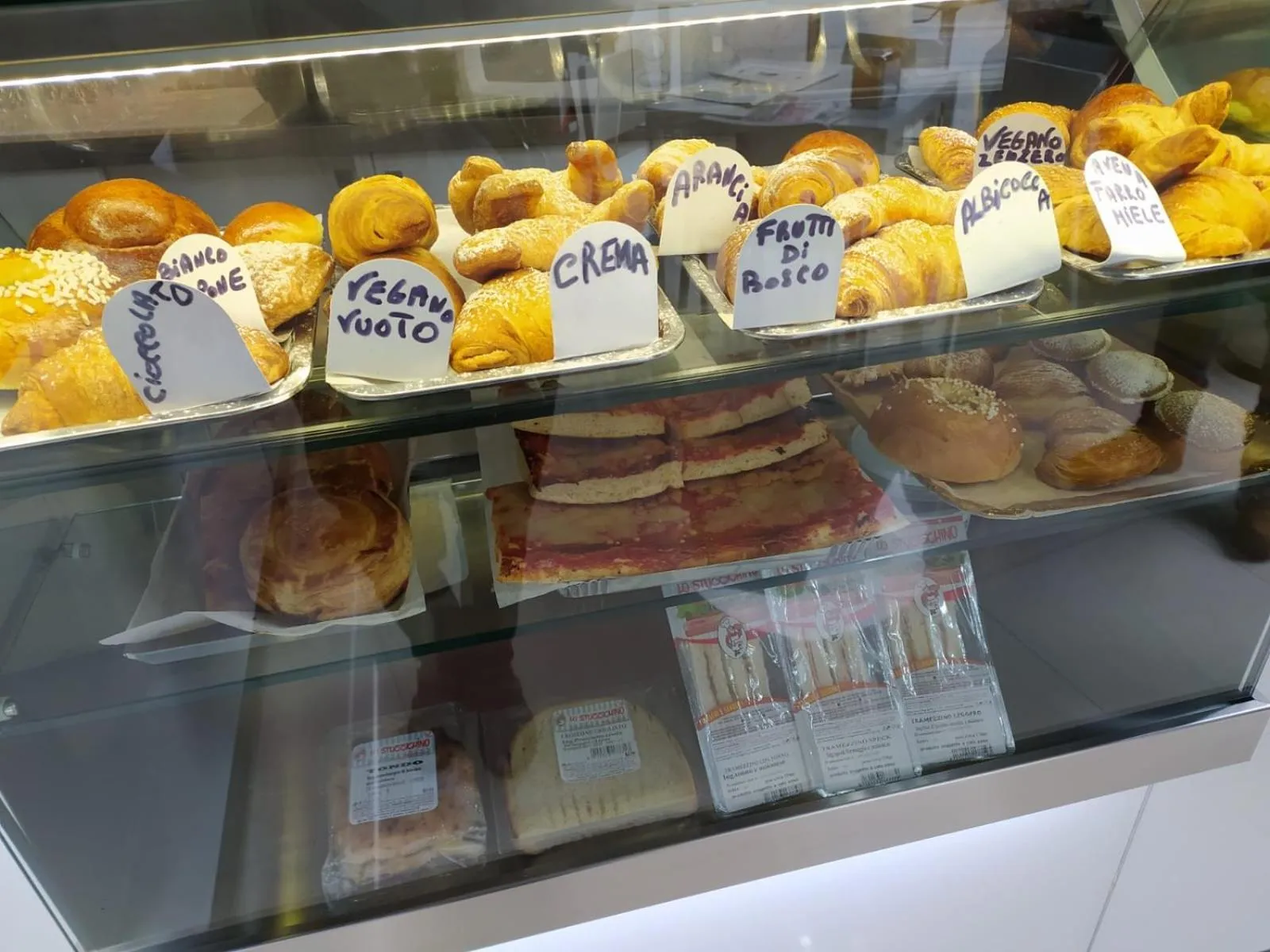 Breakfast in La Torre B&B