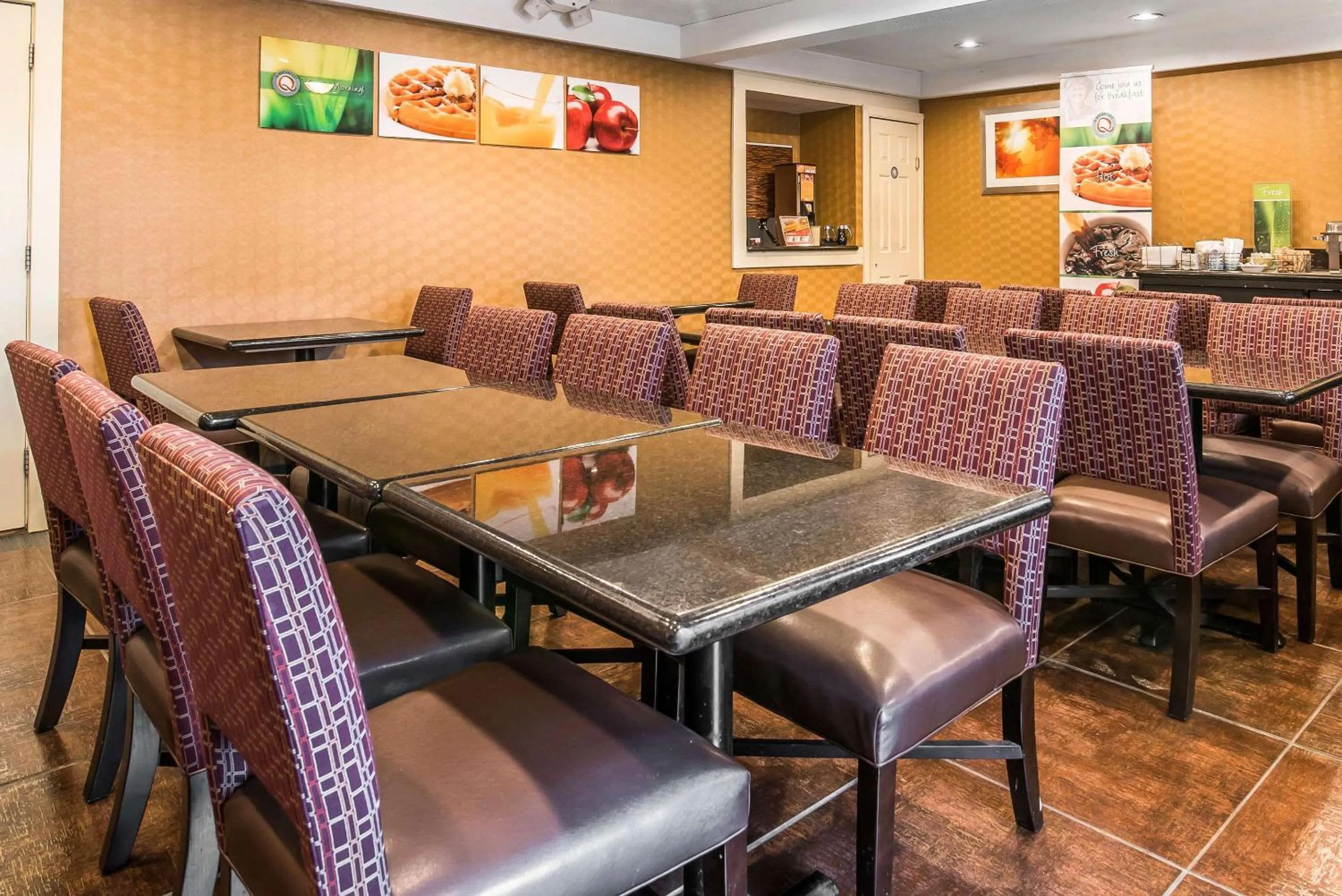 Restaurant/places to eat in Quality Inn Rutland