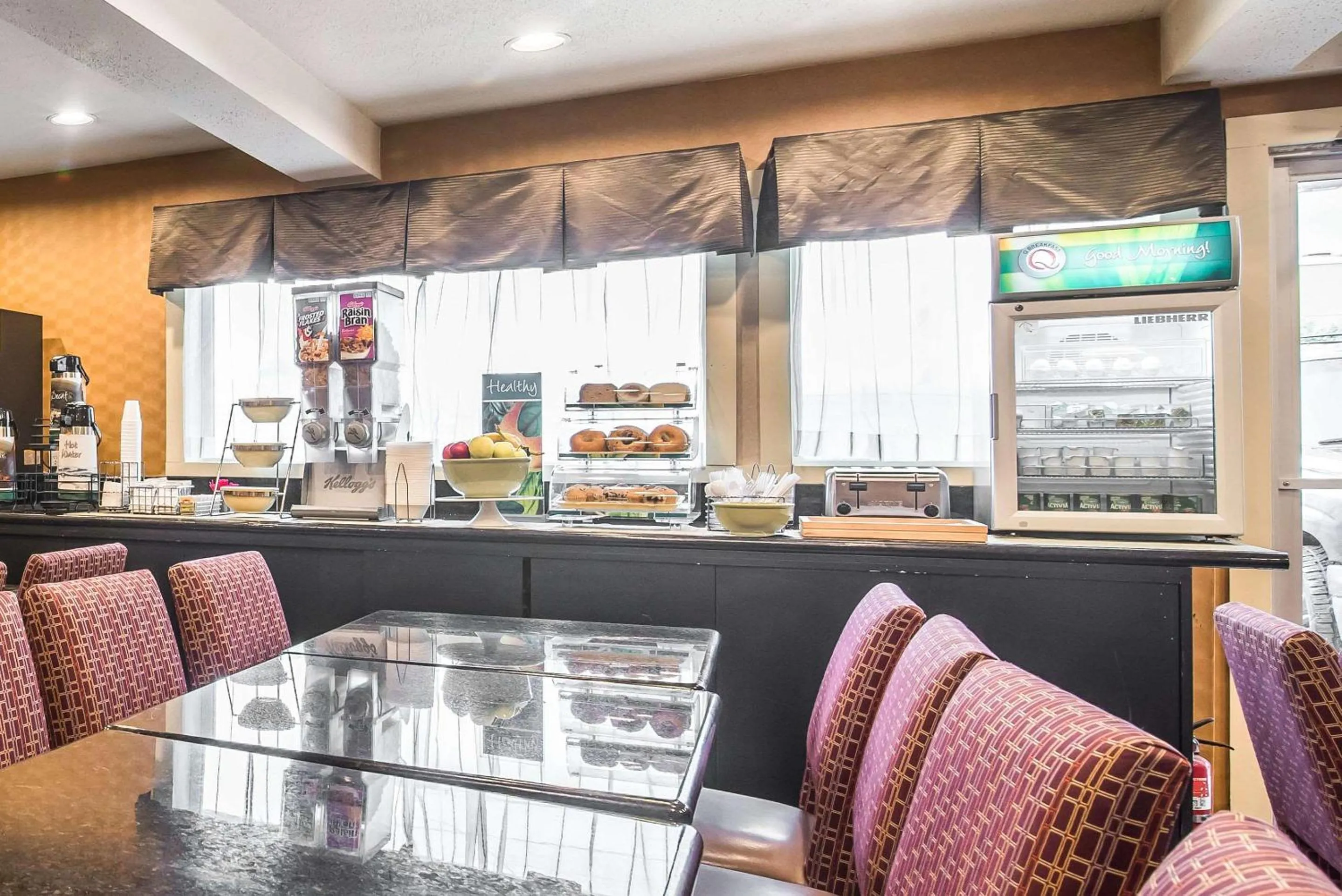 Restaurant/places to eat in Quality Inn Rutland