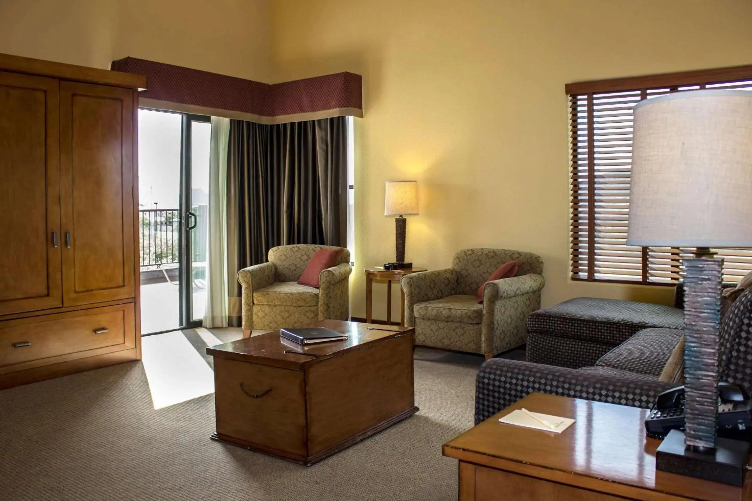 Bedroom, Seating Area in Bluegreen Vacations Cibola Vista Resort & Spa, An Ascend Resort