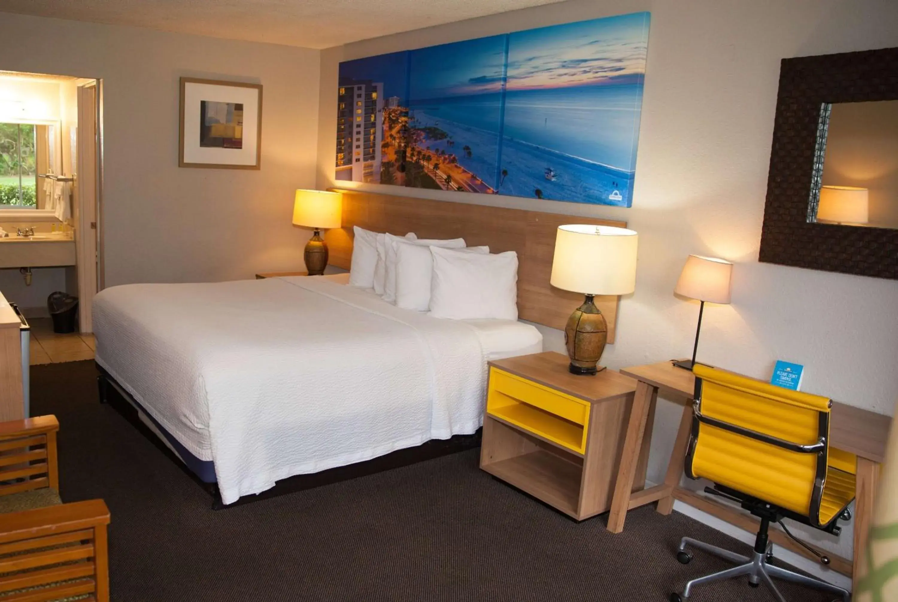 Photo of the whole room, Bed in Days Inn by Wyndham Cocoa Cruiseport West At I-95/524 Photo of the whole room, Bed in Days Inn by Wyndham Cocoa Cruiseport West At I-95/524