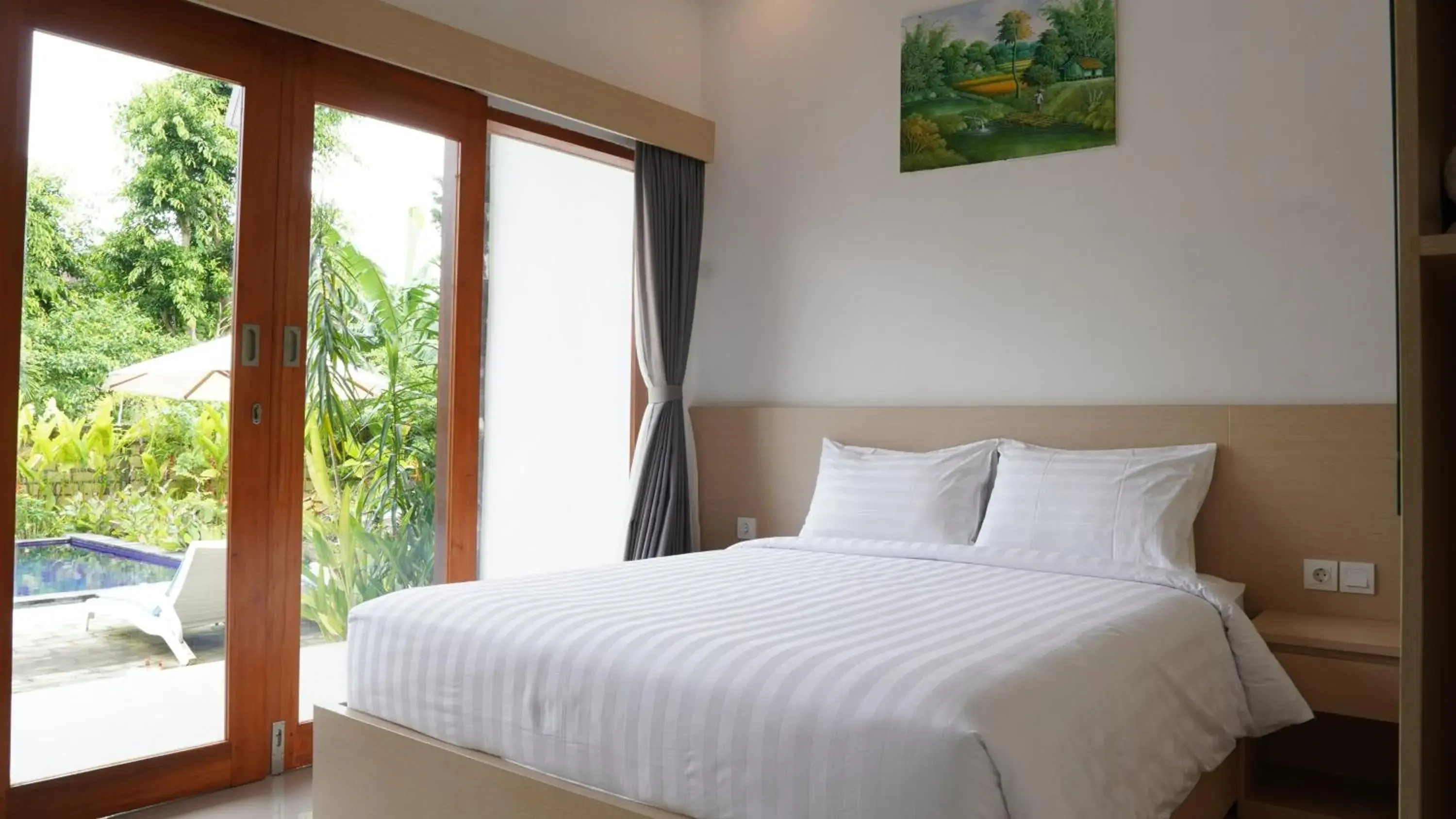 Bed in Artaloka Hotel & Restaurant Bed in Artaloka Hotel & Restaurant