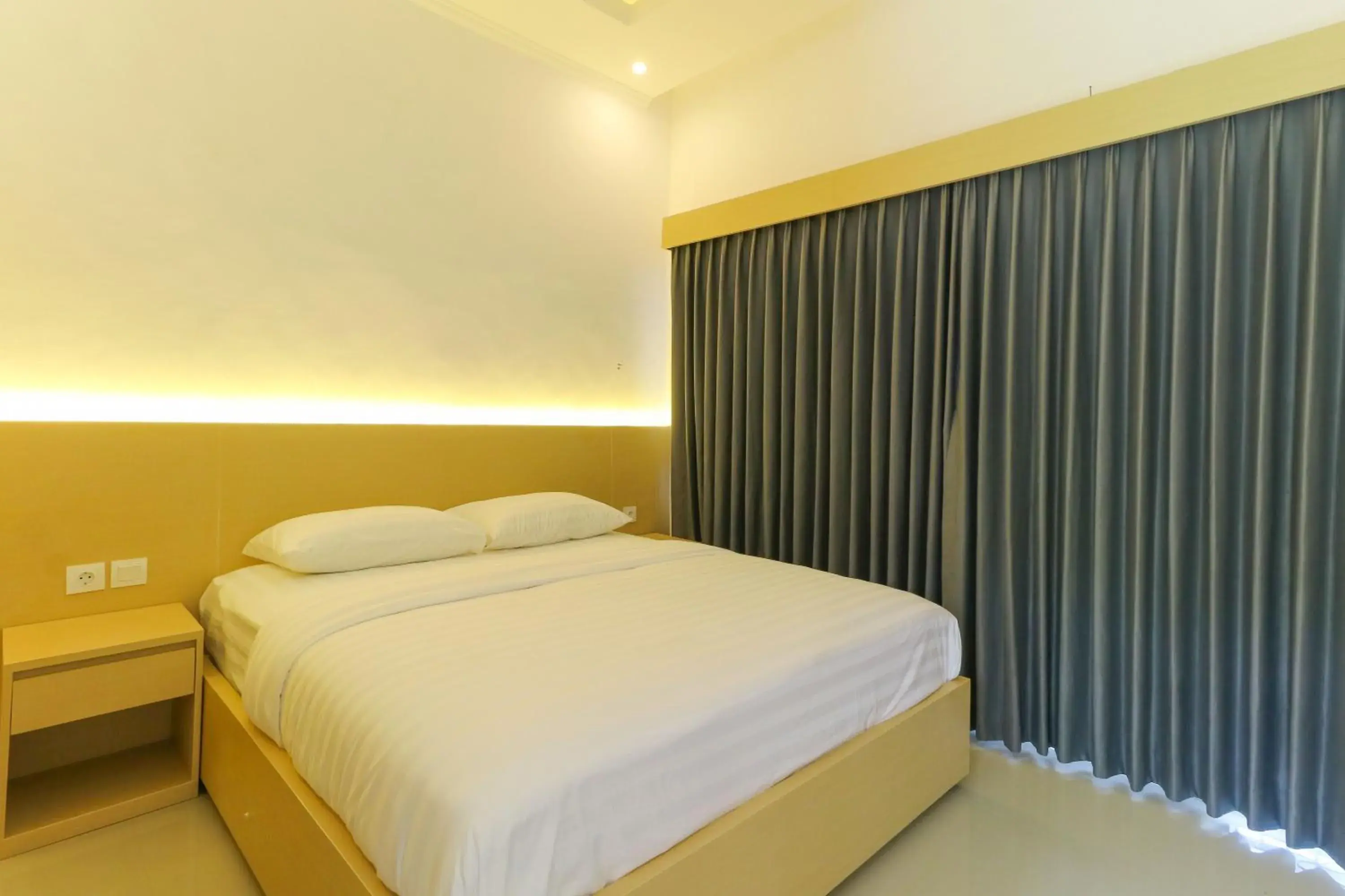 Bedroom, Bed in Artaloka Hotel & Restaurant Bedroom, Bed in Artaloka Hotel & Restaurant