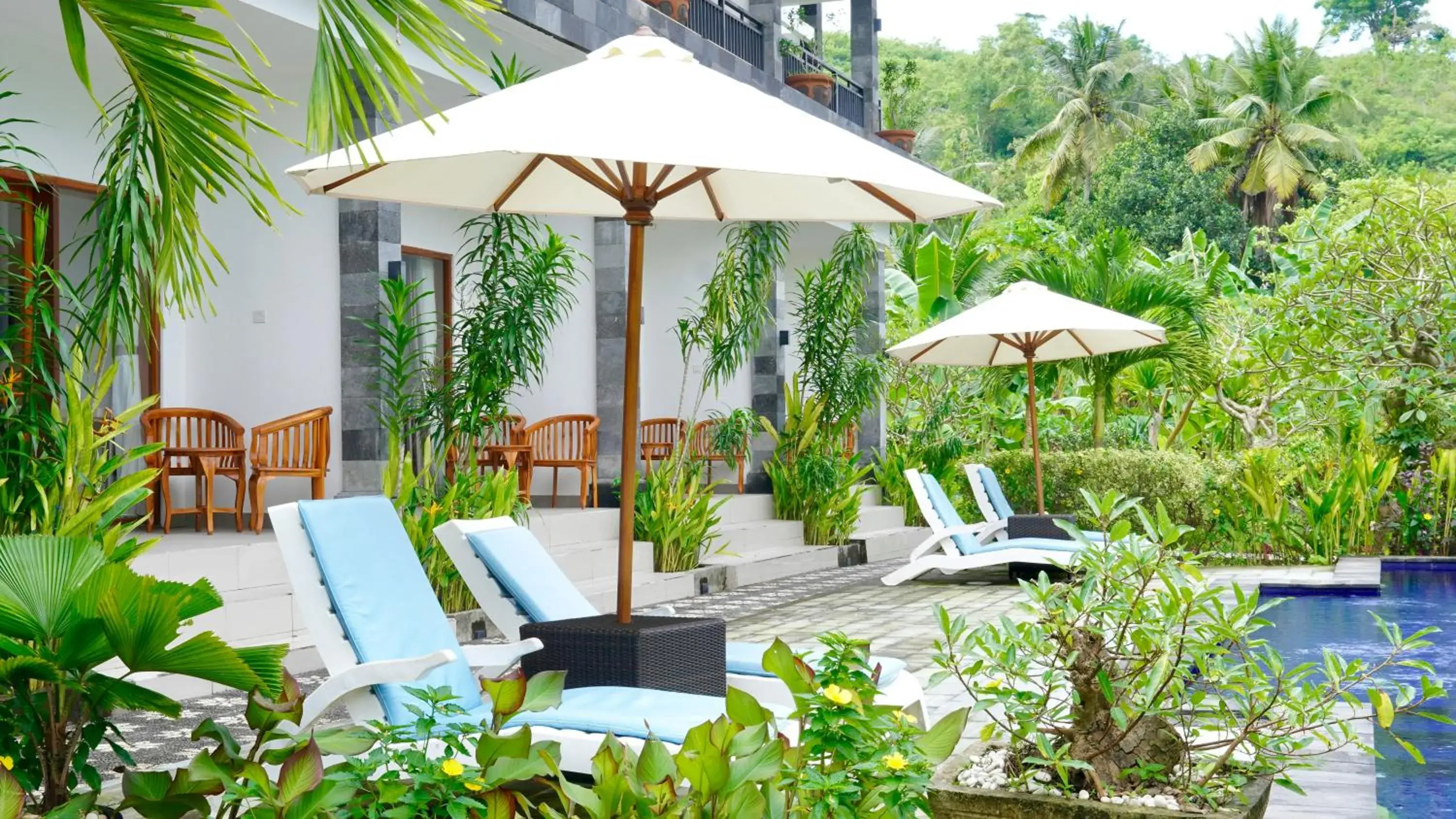 Property building in Artaloka Hotel & Restaurant Property building in Artaloka Hotel & Restaurant