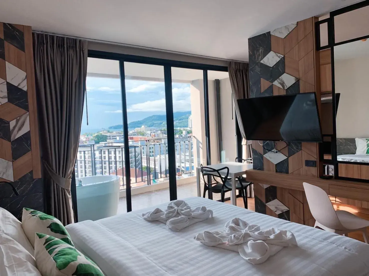 Bedroom, Bed in Sky Wave Patong Bedroom, Bed in Sky Wave Patong