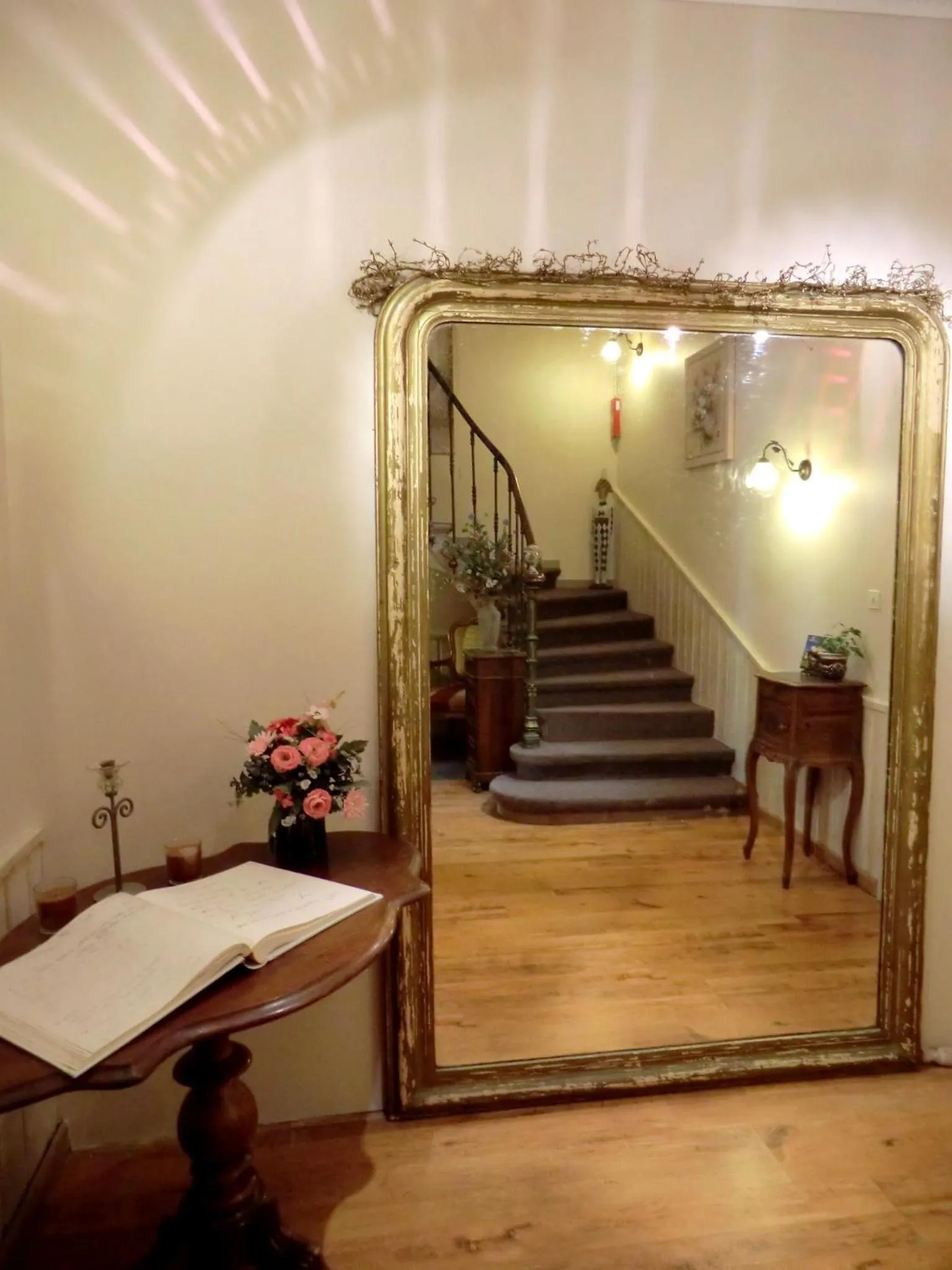 Decorative detail in Hôtel du Parc, Avignon Est, The Originals City,